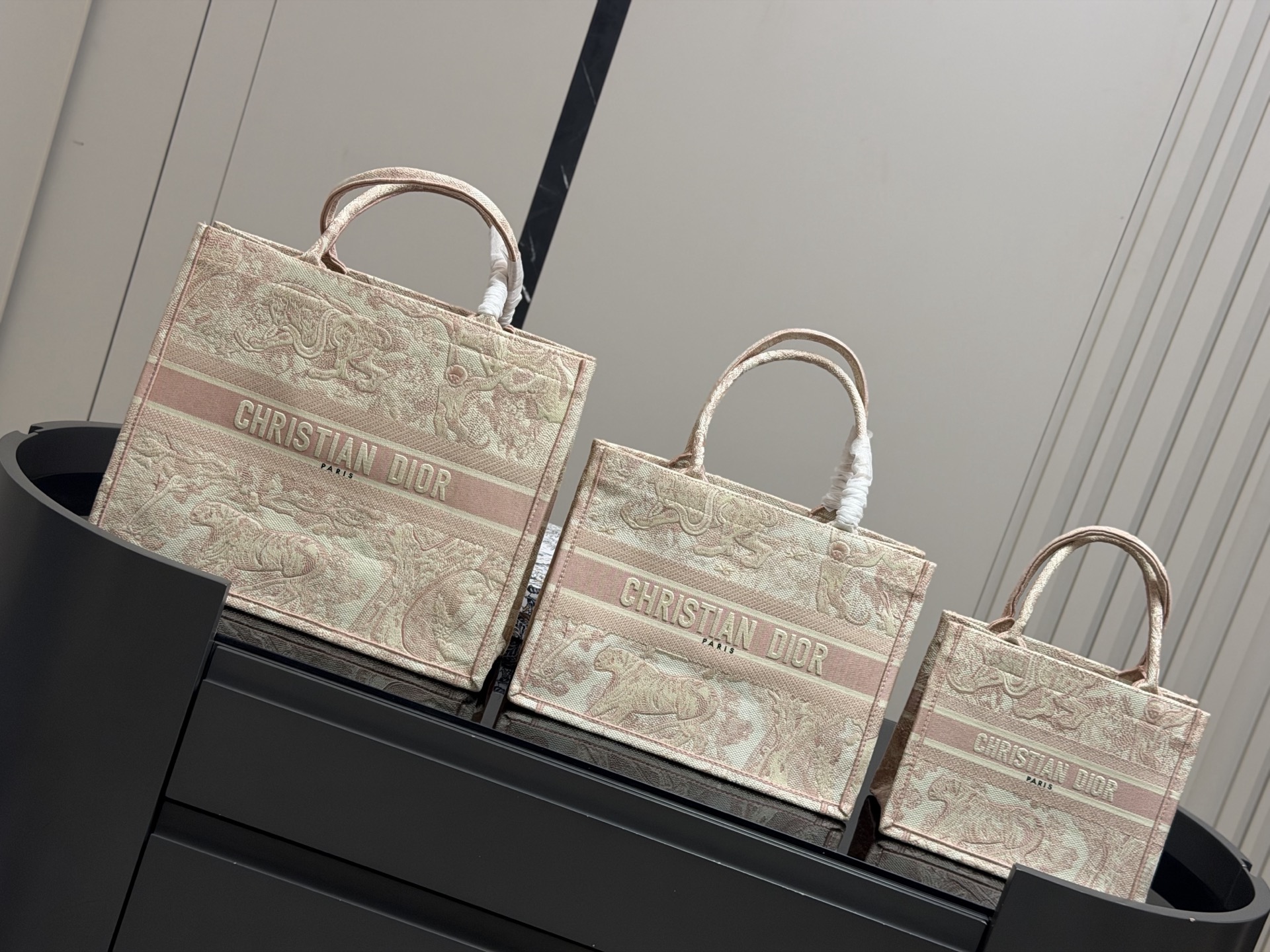 Alternative view of Dior Tote Bag 12630