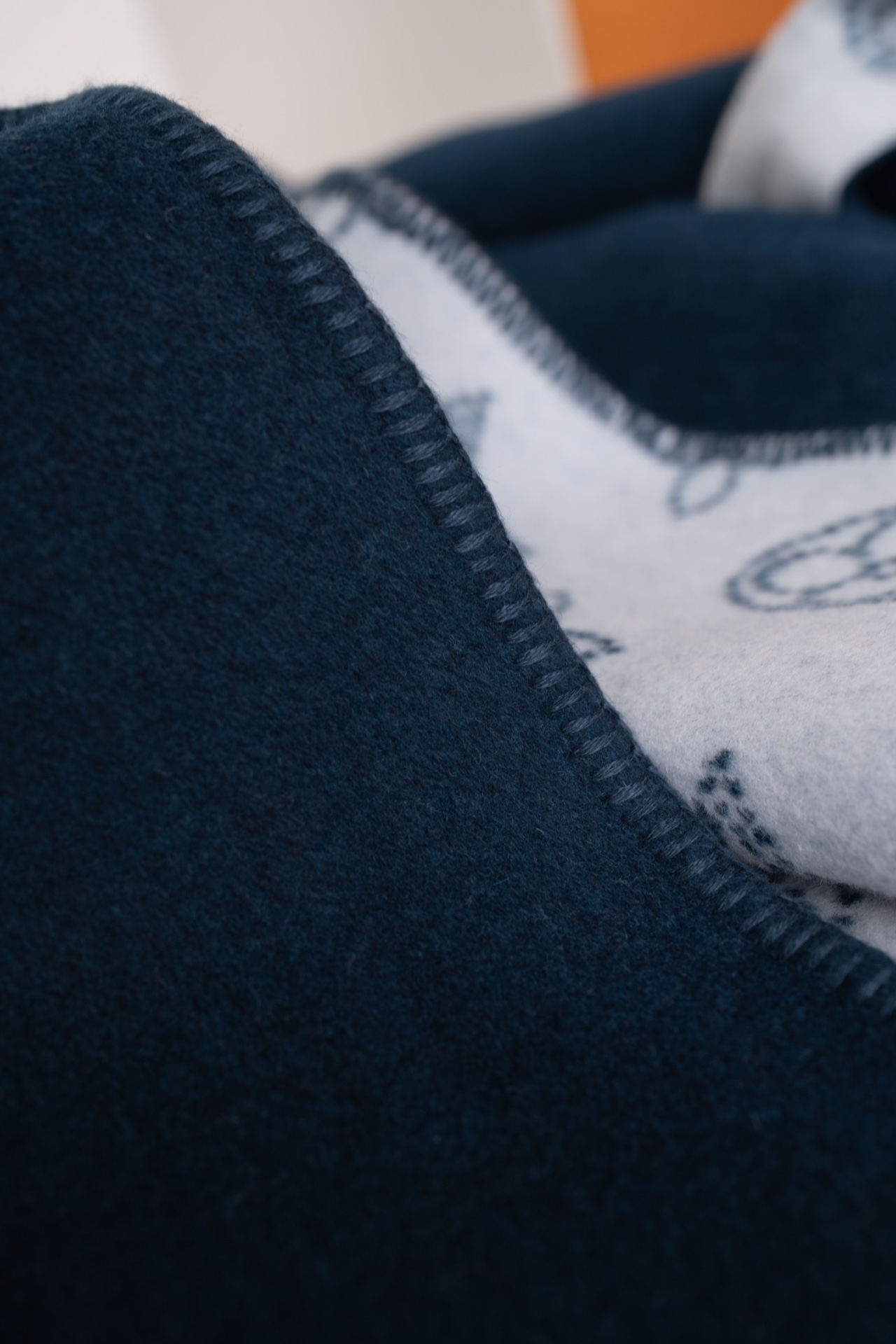 Elegant Monogram Wool Coat - Classic Double-Faced Wrap Overcoat for Women 7 i1724346352 1644 2