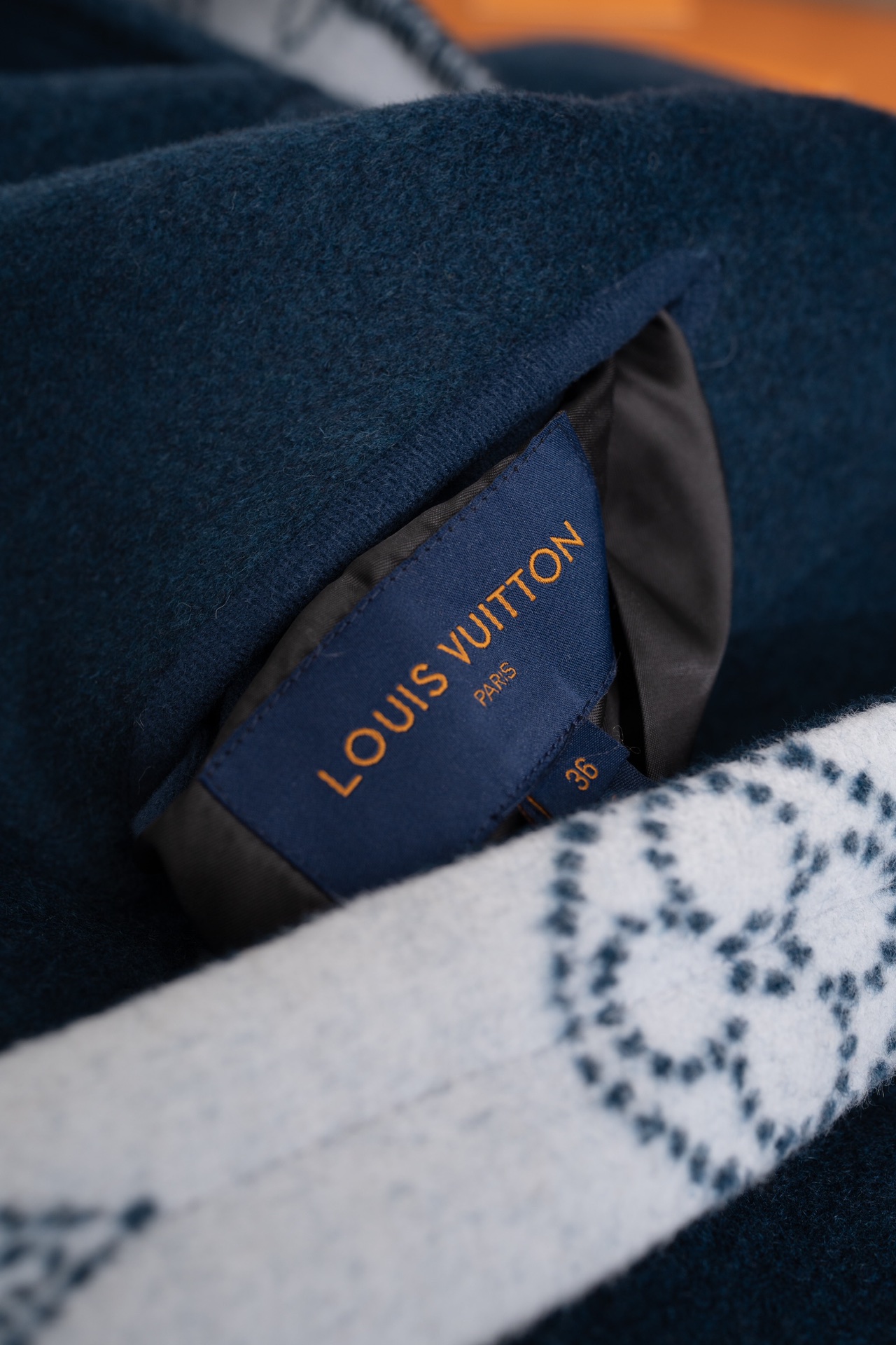 Elegant Monogram Wool Coat - Classic Double-Faced Wrap Overcoat for Women 9 i1724346352 8548 8