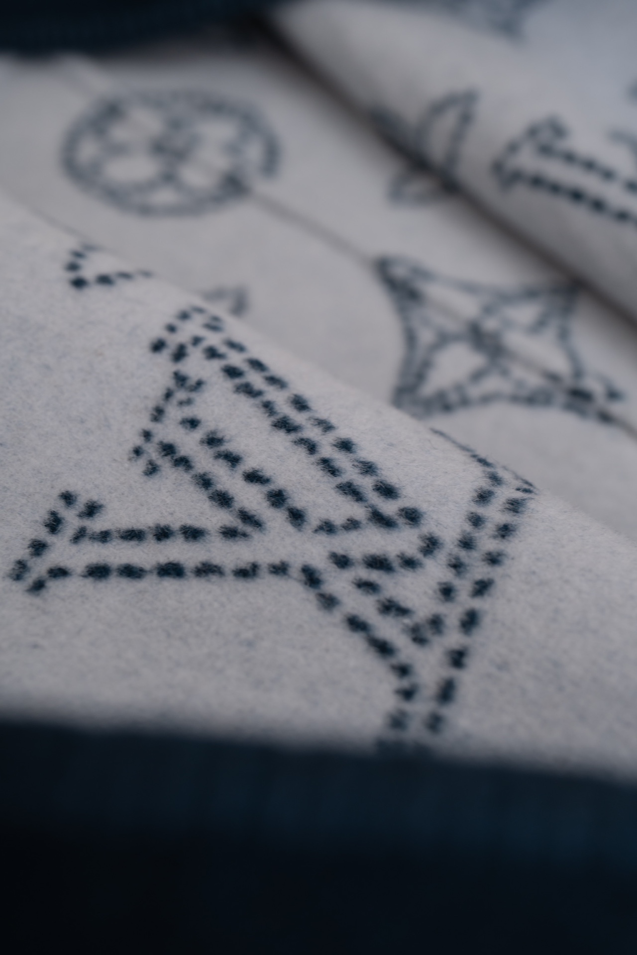 Elegant Monogram Wool Coat - Classic Double-Faced Wrap Overcoat for Women 5 i1724346352 9464 6