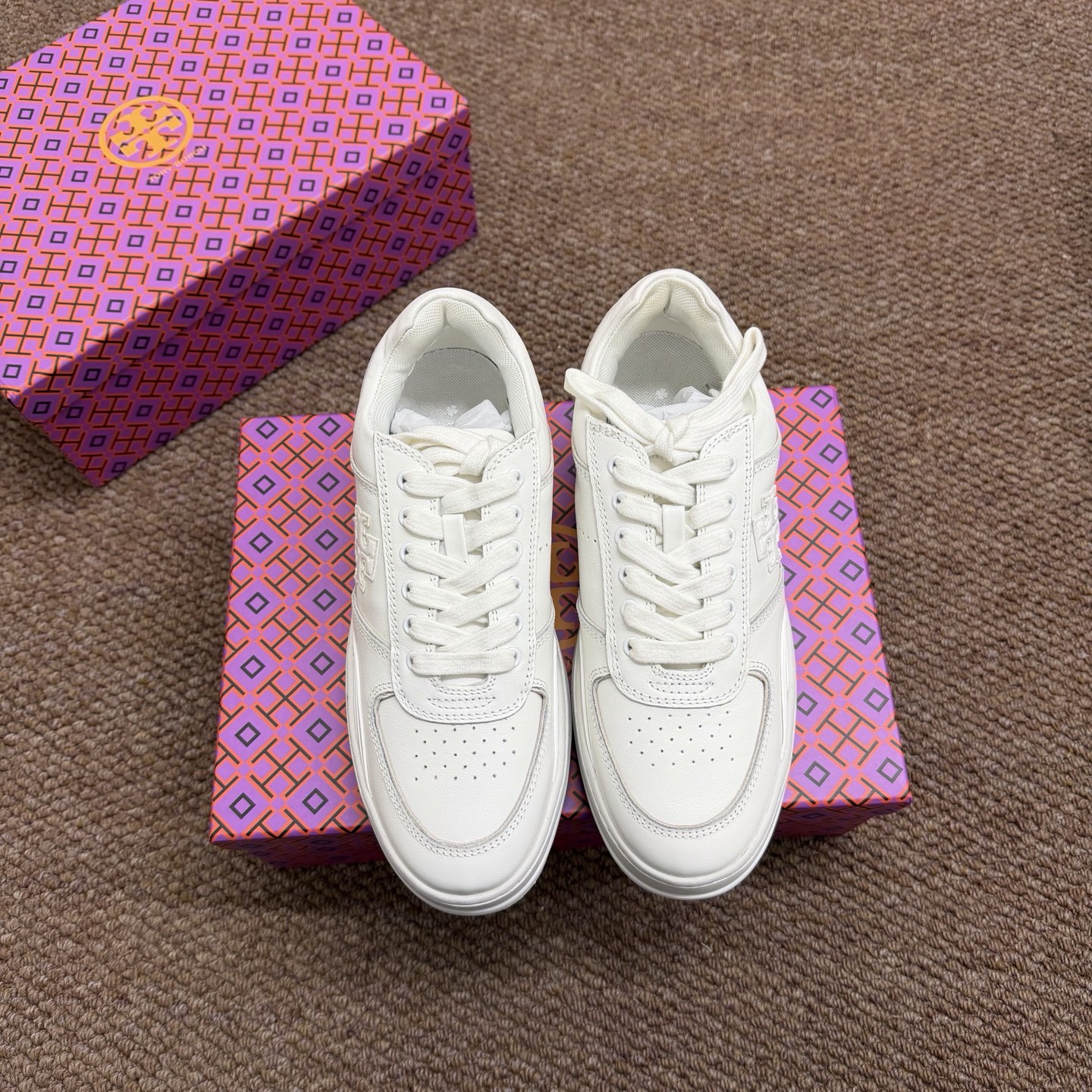 _dsb9s2T-dfm5_HIvYCLecnMi2pvFQQ6G1ofAUqg