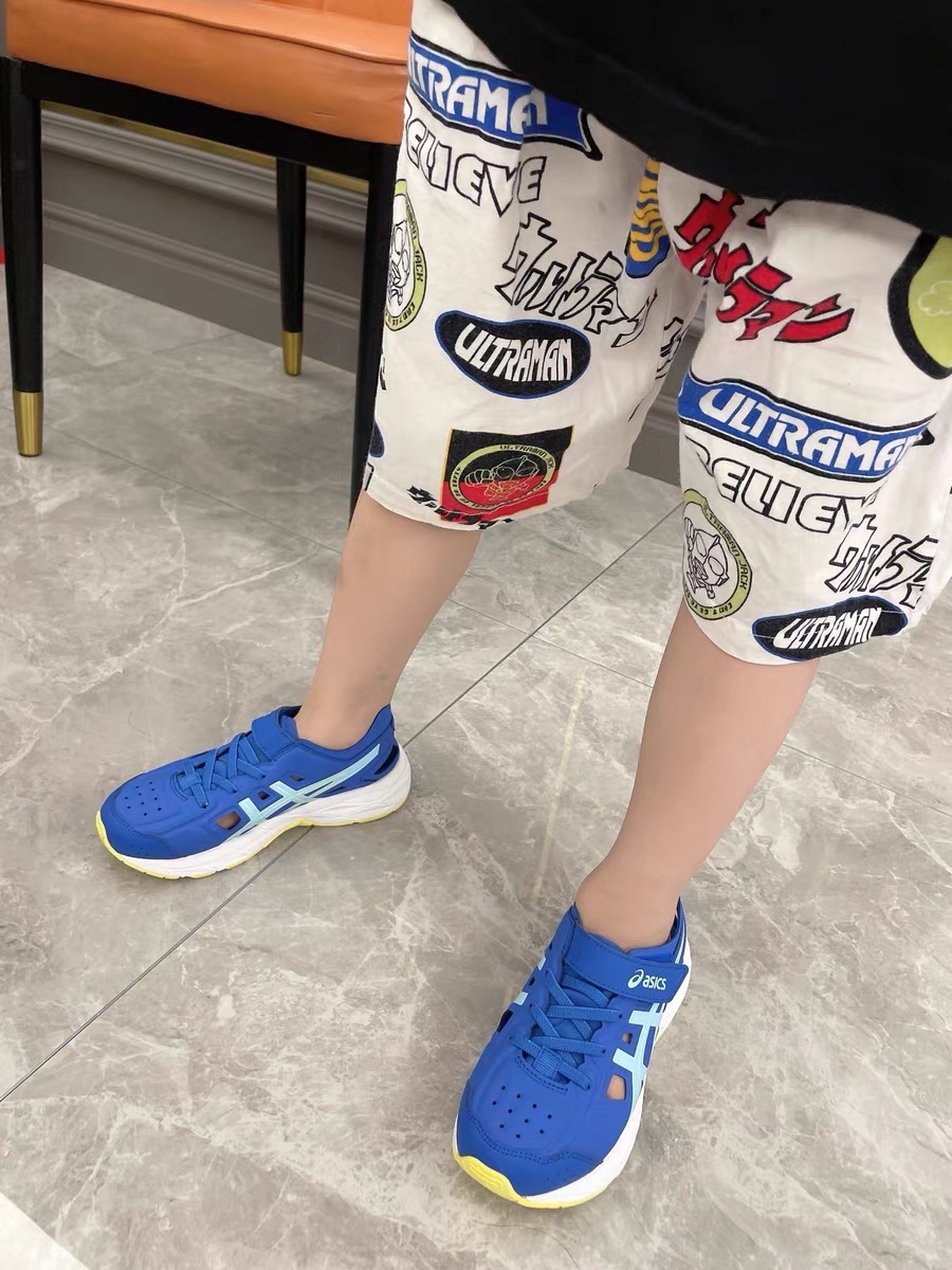 图片[8]-YSS新款XB儿童镂空魔术贴凉鞋 尺码：22-37码 小众的ASICS系列🔥 镂空设计，透气又舒适☁️ 魔术贴穿脱方便✌🏻 原装橡胶大底，耐磨耐穿✔️-选品中心