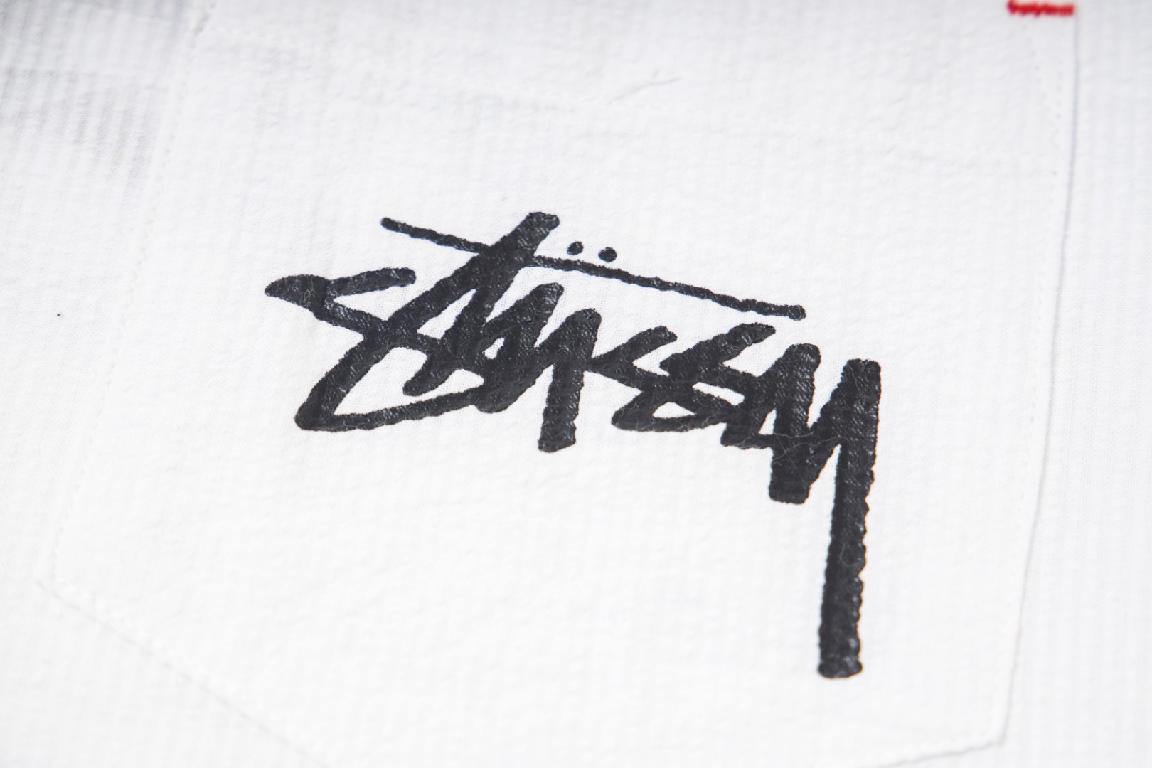 🔥款号6964# P75 （现货发售） stussy 斯图西樱桃黑八印花翻领短袖衬衫 25夏季新款男女同款
颜色：白色
码数：s m l xl