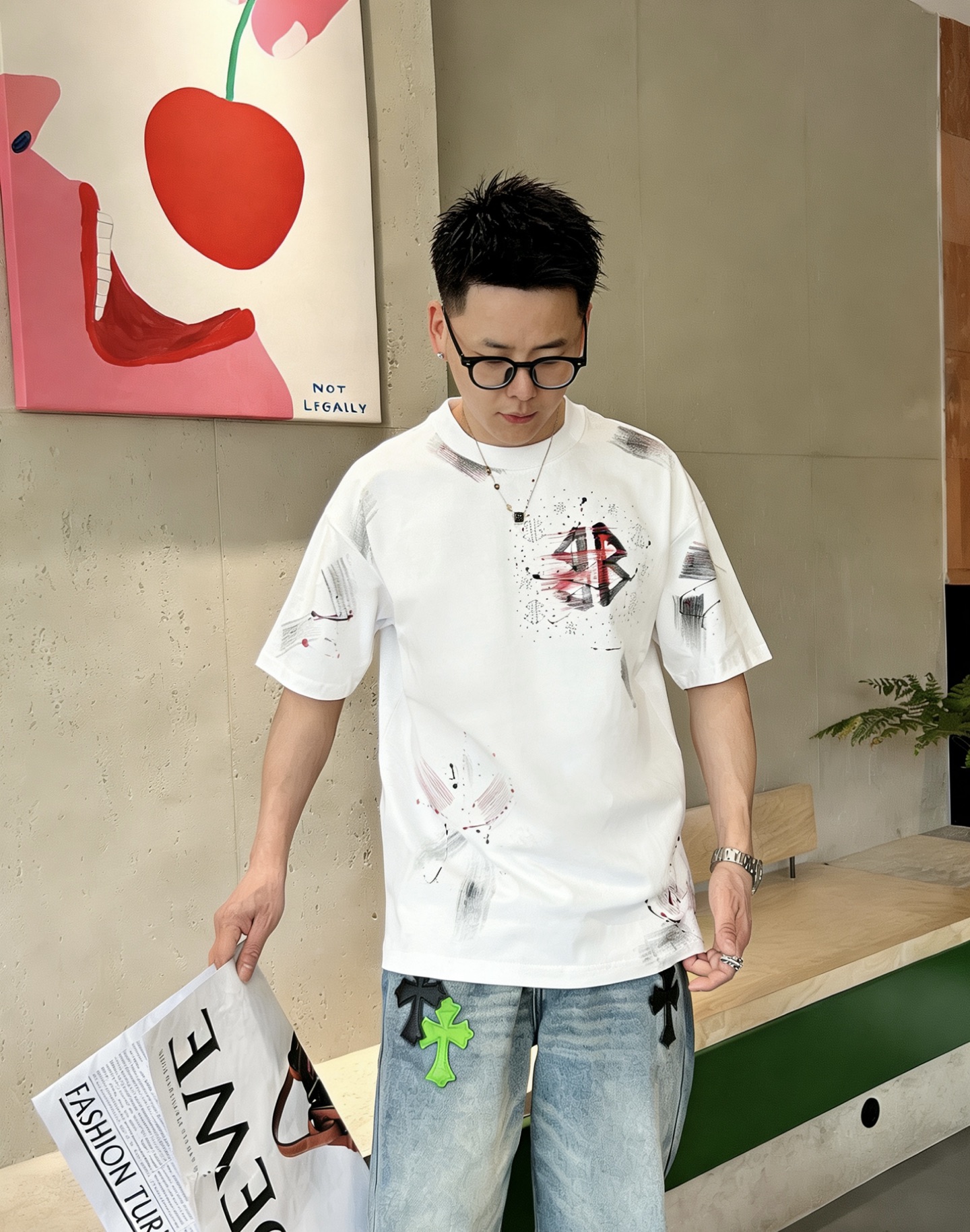 2026春夏新款首发最新款短袖圆领T恤品牌logo重工艺印花设计，280克精品棉面料，穿着舒适.级别精致