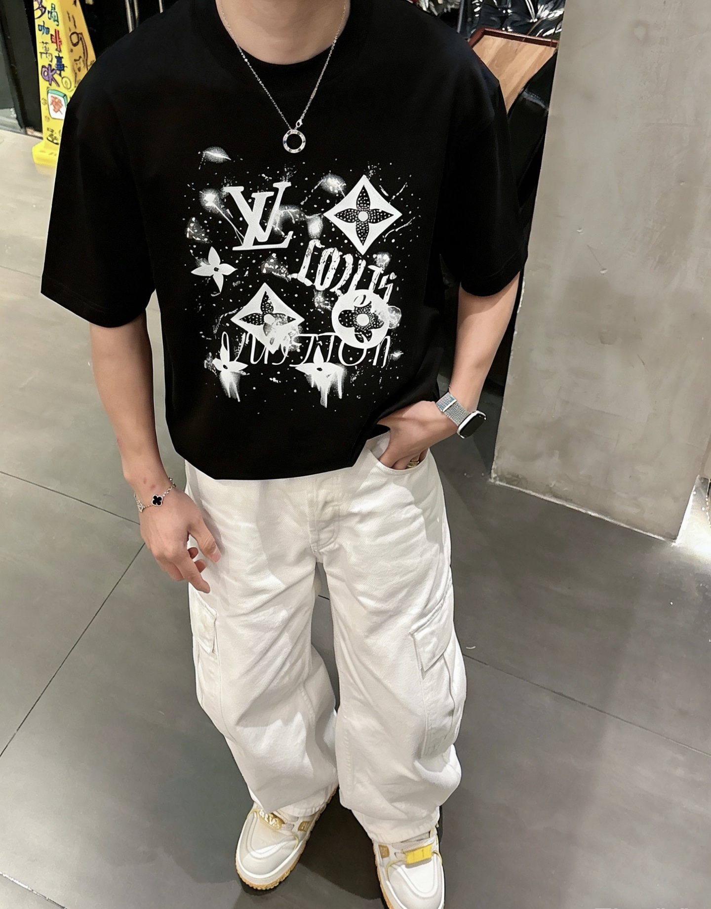 2026春夏新款首发最新款短袖圆领T恤品牌logo重工艺印花设计，280克精品棉面料，穿着舒适.级别精致