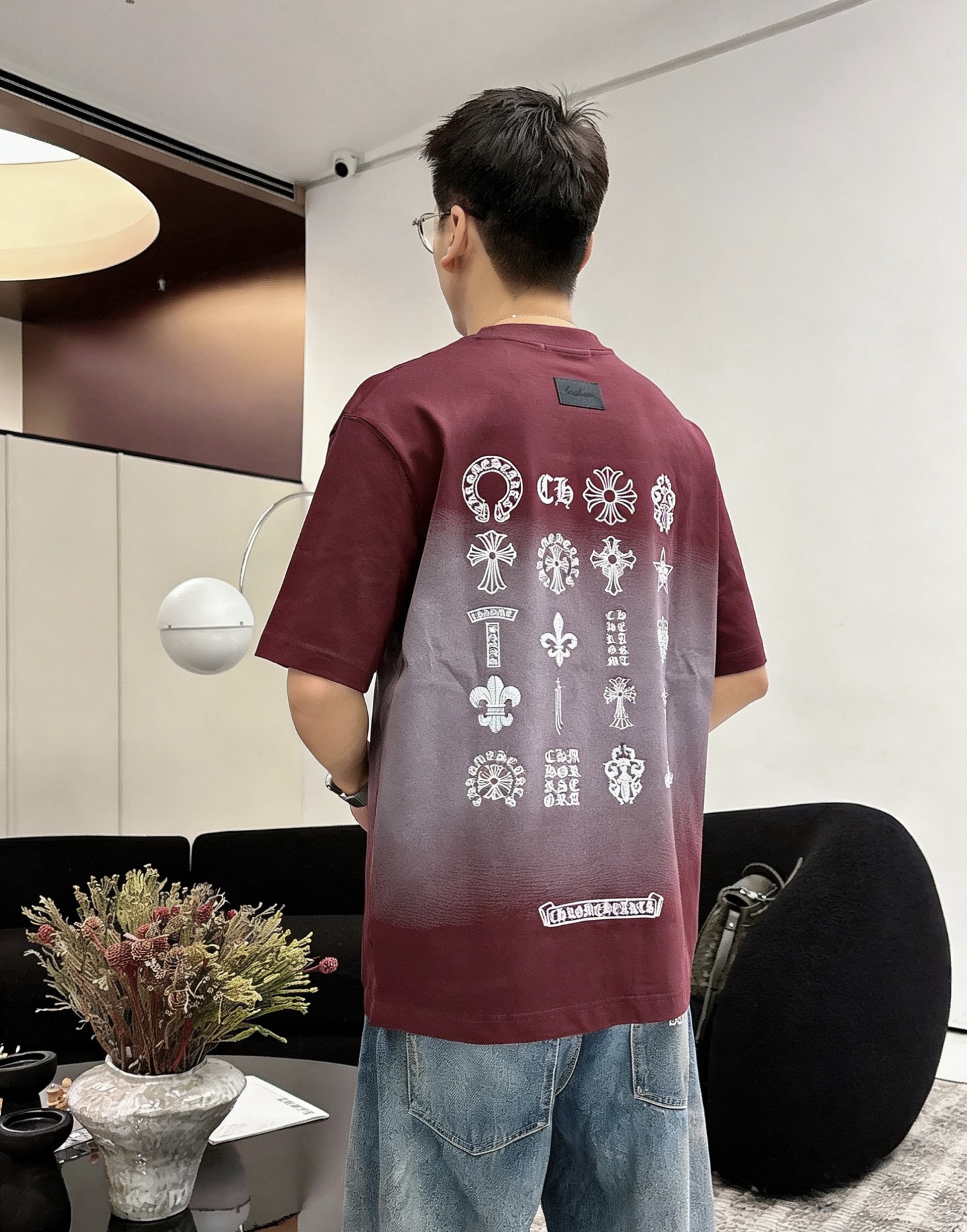 2026春夏新款首发最新款短袖圆领T恤品牌logo重工艺印花设计，280克精品棉面料，穿着舒适.级别精致