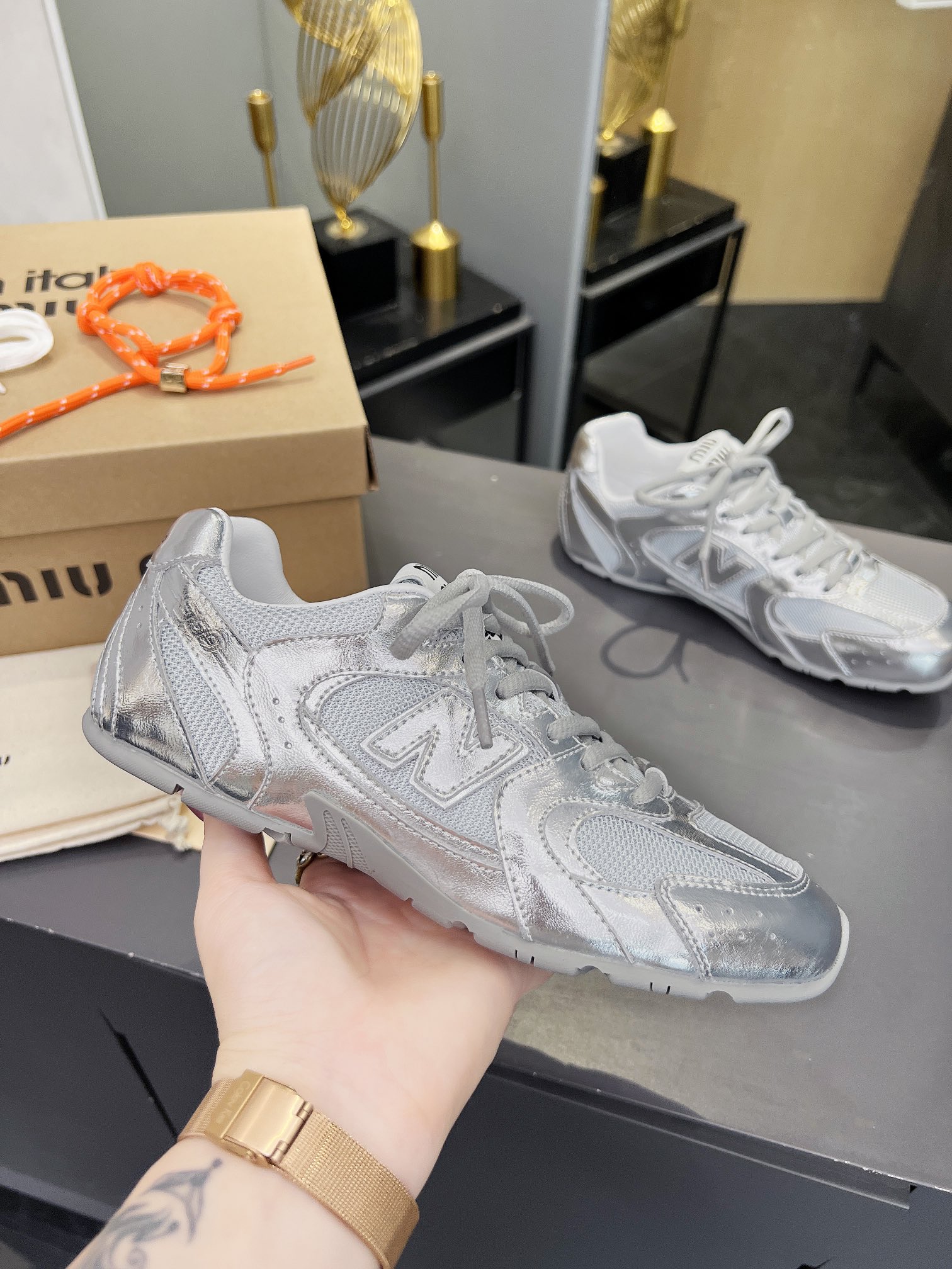 Miu Miu x New Balance 530 Silver Sneakers - Limited Edition Collaboration 2 i1719367646 9828 7