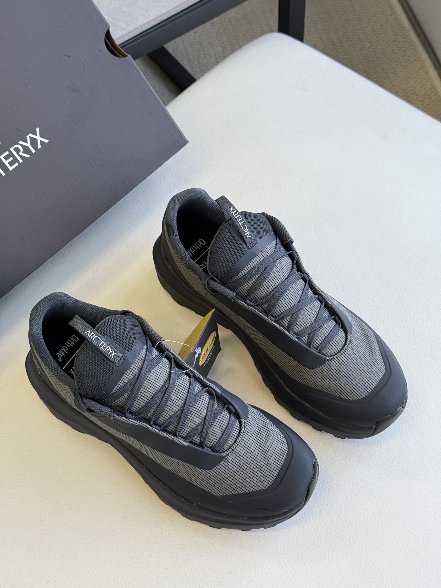 NO:271597,Gray, 39-44 yards, pure original,19860909灰色、39-44码,纯原,,Men's shoes