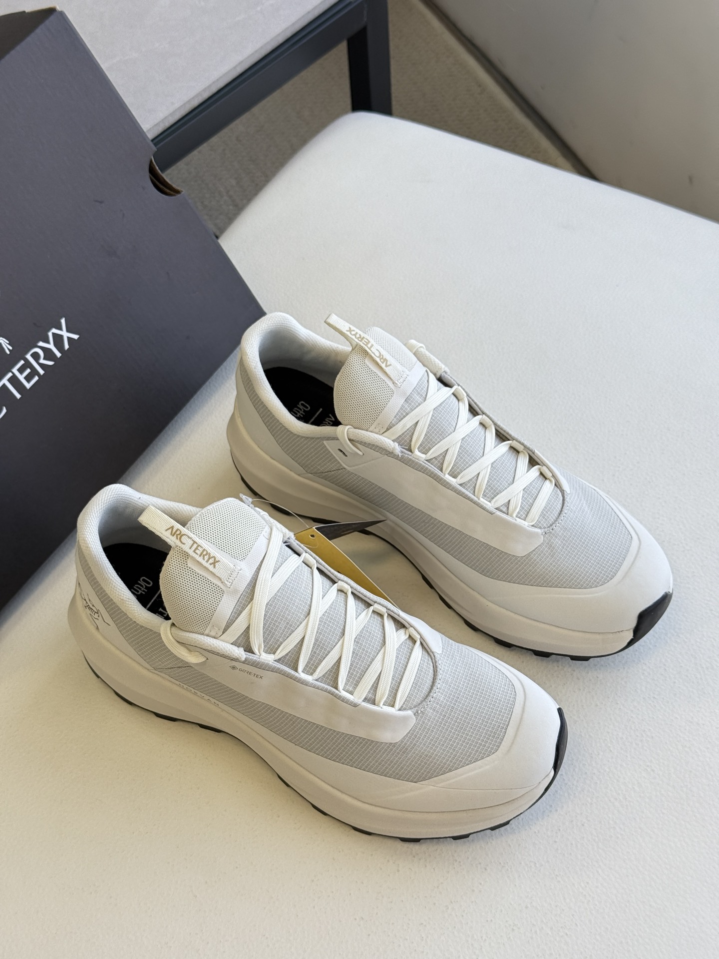 NO:271599,White, 39-44 codes, pure original,19860909白色、39-44码,纯原,,Men's shoes