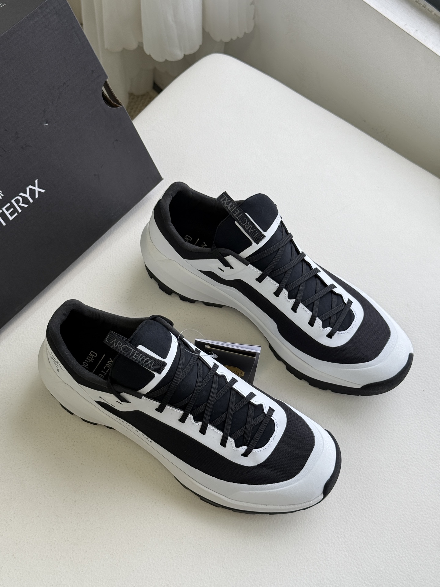 NO:271610,Black and white, 39-45 codes, Dongguan Fa Pure Origin,19860909黑白、39-45码,东莞发纯原,,Men's shoes