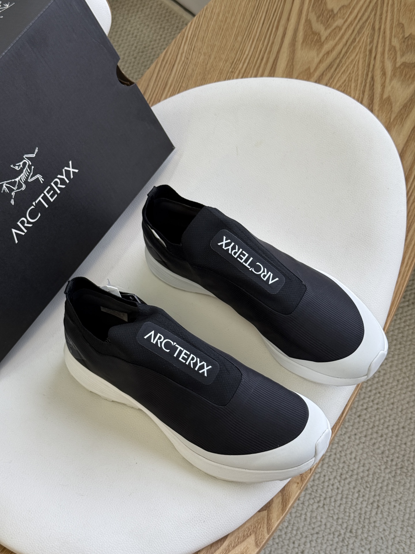 NO:274915,Black, 39 40 40.5 41 42 42.5 43 44 44.5 code, batch,19860909黑色、39 40 40.5 41 42 42.5 43 44 44.5码,批,,Men's shoes