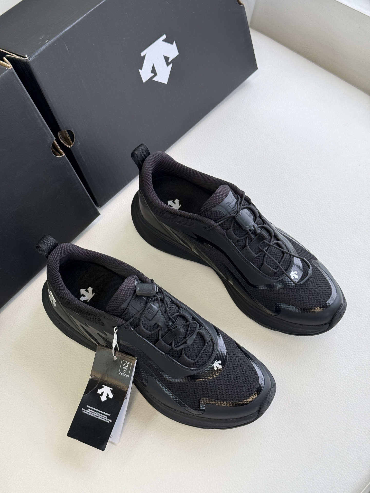 NO:274914,Black, 39-44 codes, batch,19860909黑色、39-44码,批,,Men's shoes