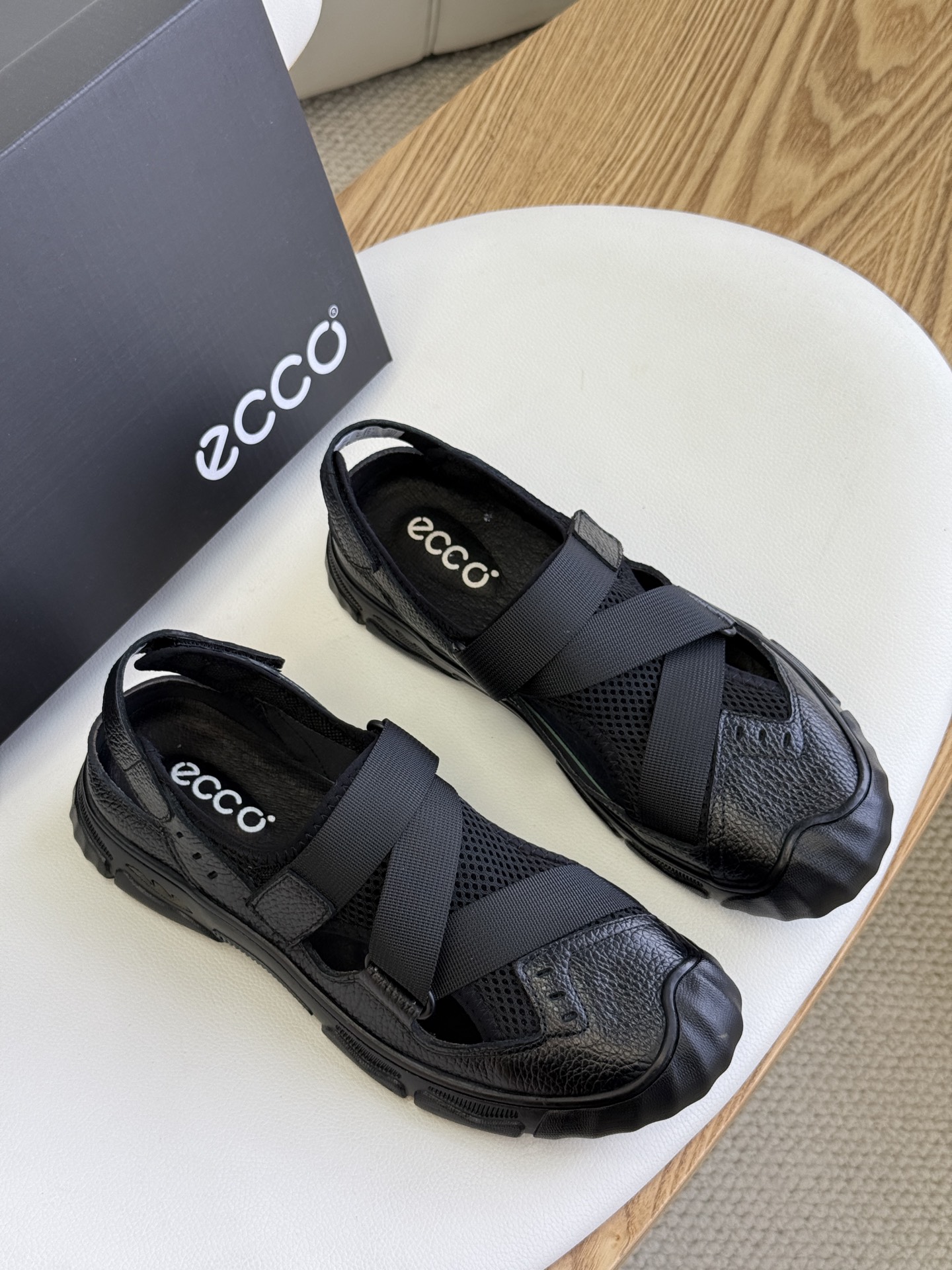 NO:279055,Black, 39-44 yards, pure original,19860909黑色、39-44码,纯原,,Men's shoes