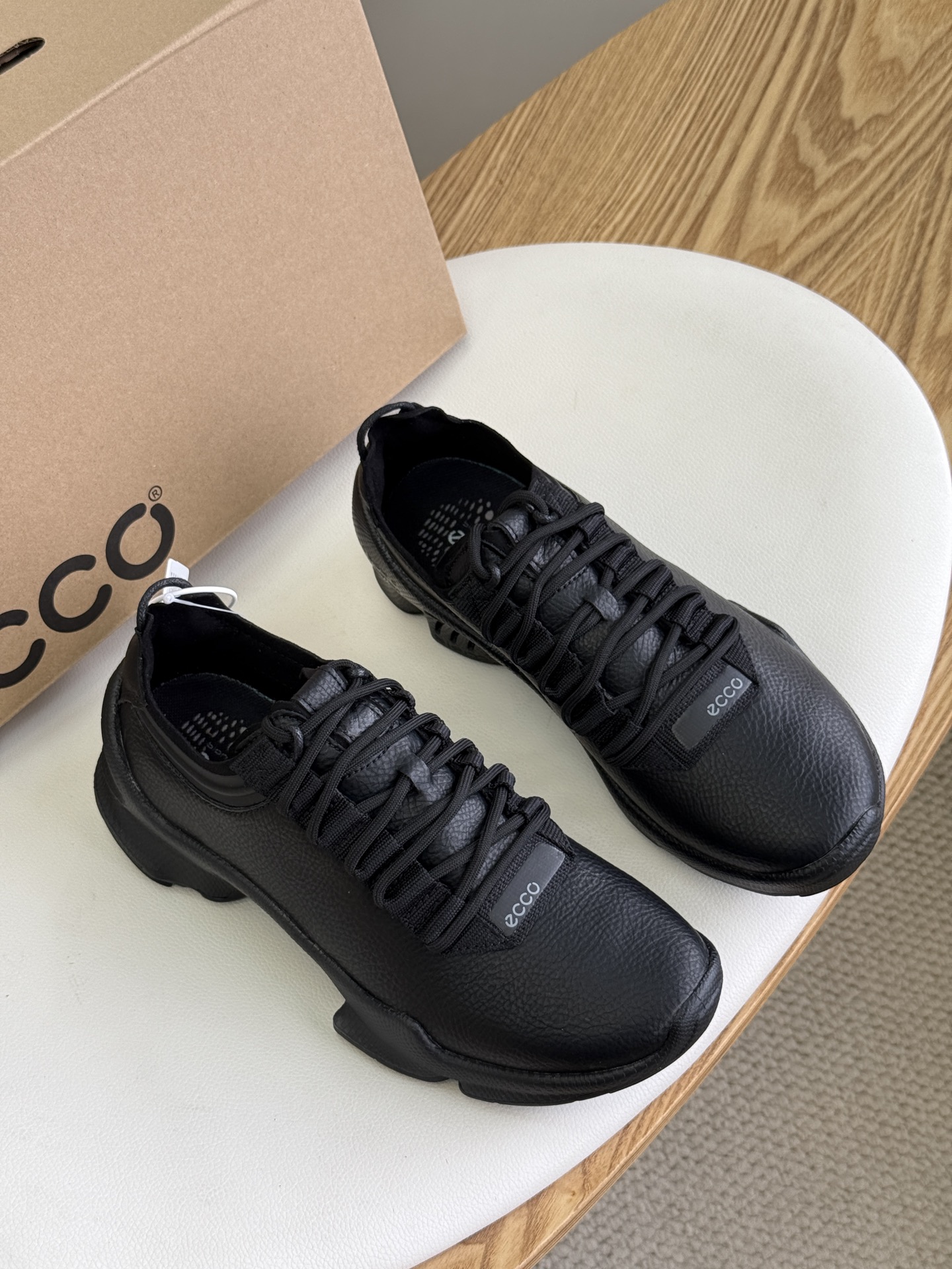 NO:279032,Black lychee pattern, 39-44 yards, pure original,19860909黑色荔枝纹,39-44码,纯原,,Men's shoes