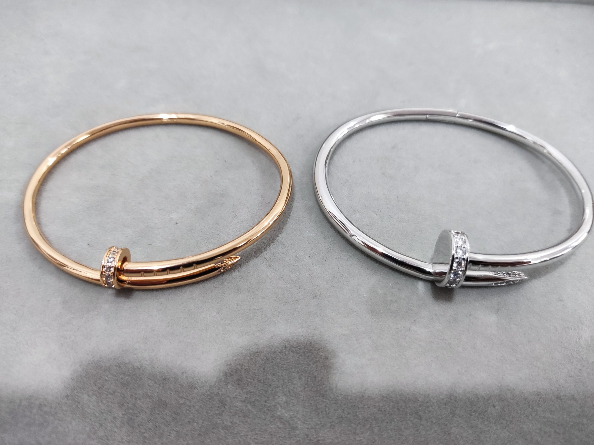 NO:104393,Fine version of half-diamond nail bracelet three colors, Cartier bracelet, cartier, bracelet19860909细版半钻钉子手镯三色,卡地亚手镯,cartier,bracelet,Jewelry