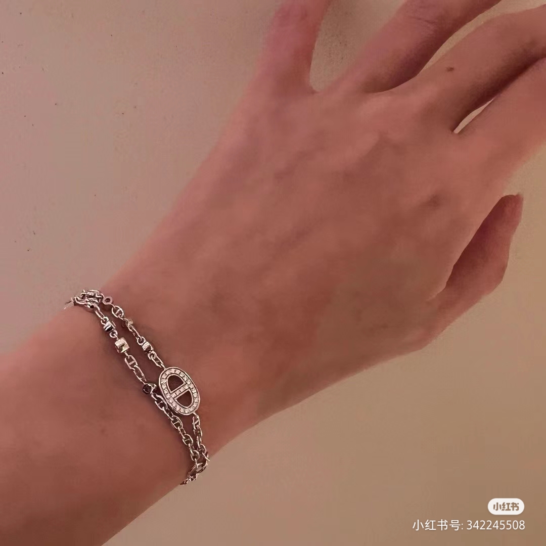 NO:102261,Hermes Pig Nose Full Diamond Bracelet Rose Gold Platinum Hermes Bracelet Hermes Bracelet19860909爱马仕猪鼻子满钻手链 玫瑰金白金,爱马仕手链,hermes,bracelet,Jewelry