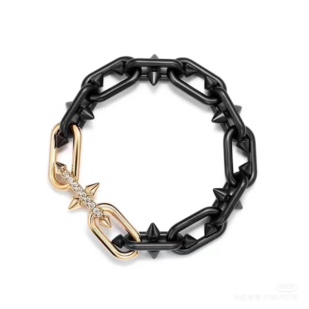 NO:104408,Bracelet P necklace Tiffany black trident bracelet one copper high version, Tiffany bracelet Tiffany necklace, tiffany, necklace, bracelet19860909手链p项链 蒂芙尼黑色三叉戟手链一铜高版,蒂芙尼手链蒂芙尼项链,tiffany,necklace,bracelet,Jewelry