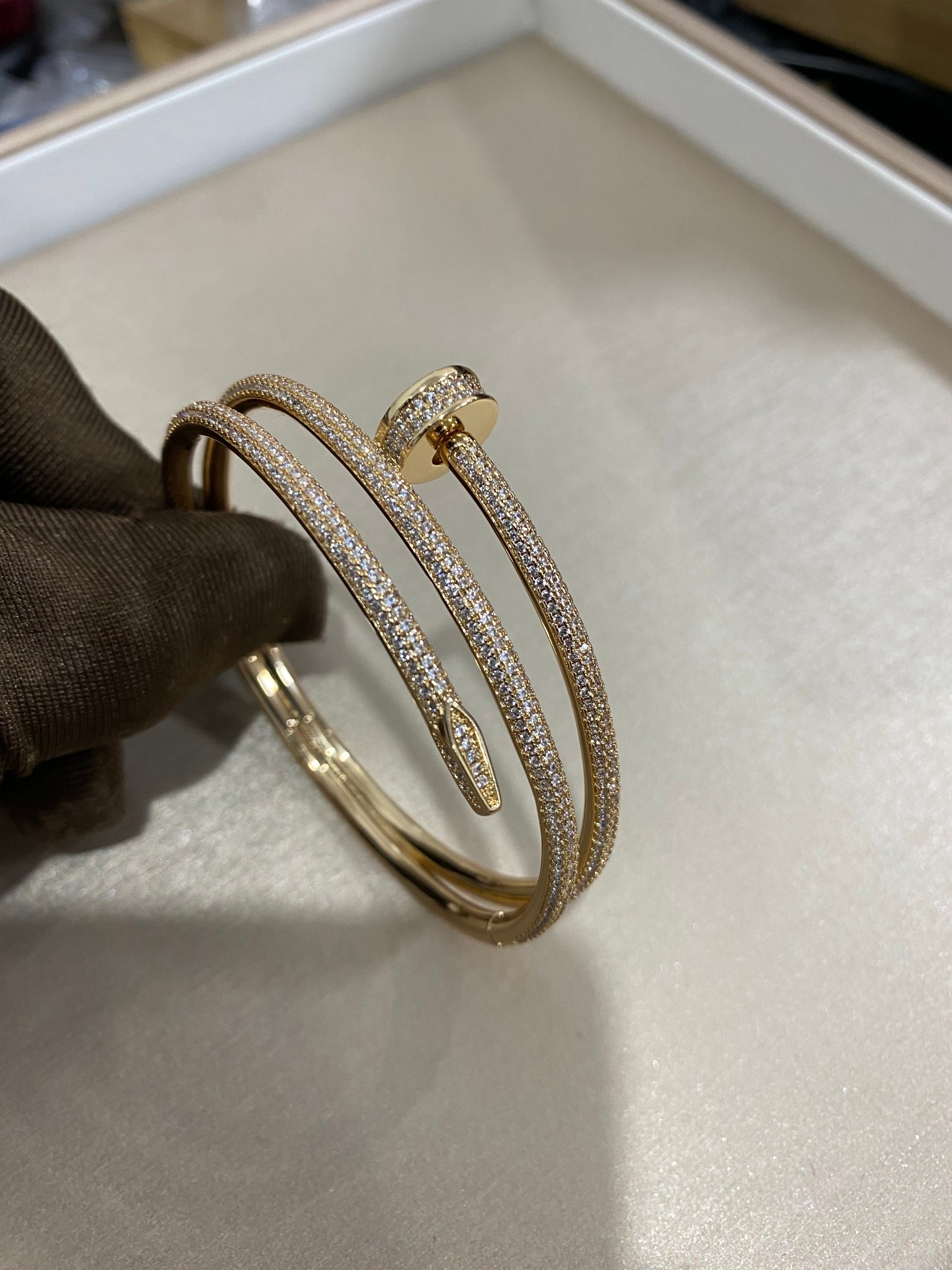 NO:584788,Cartier double circle diamond nail bracelet,Cartier bracelet,cartier,bracelet19860909卡地亚双圈满钻钉子手镯,卡地亚手镯,cartier,bracelet,Jewelry