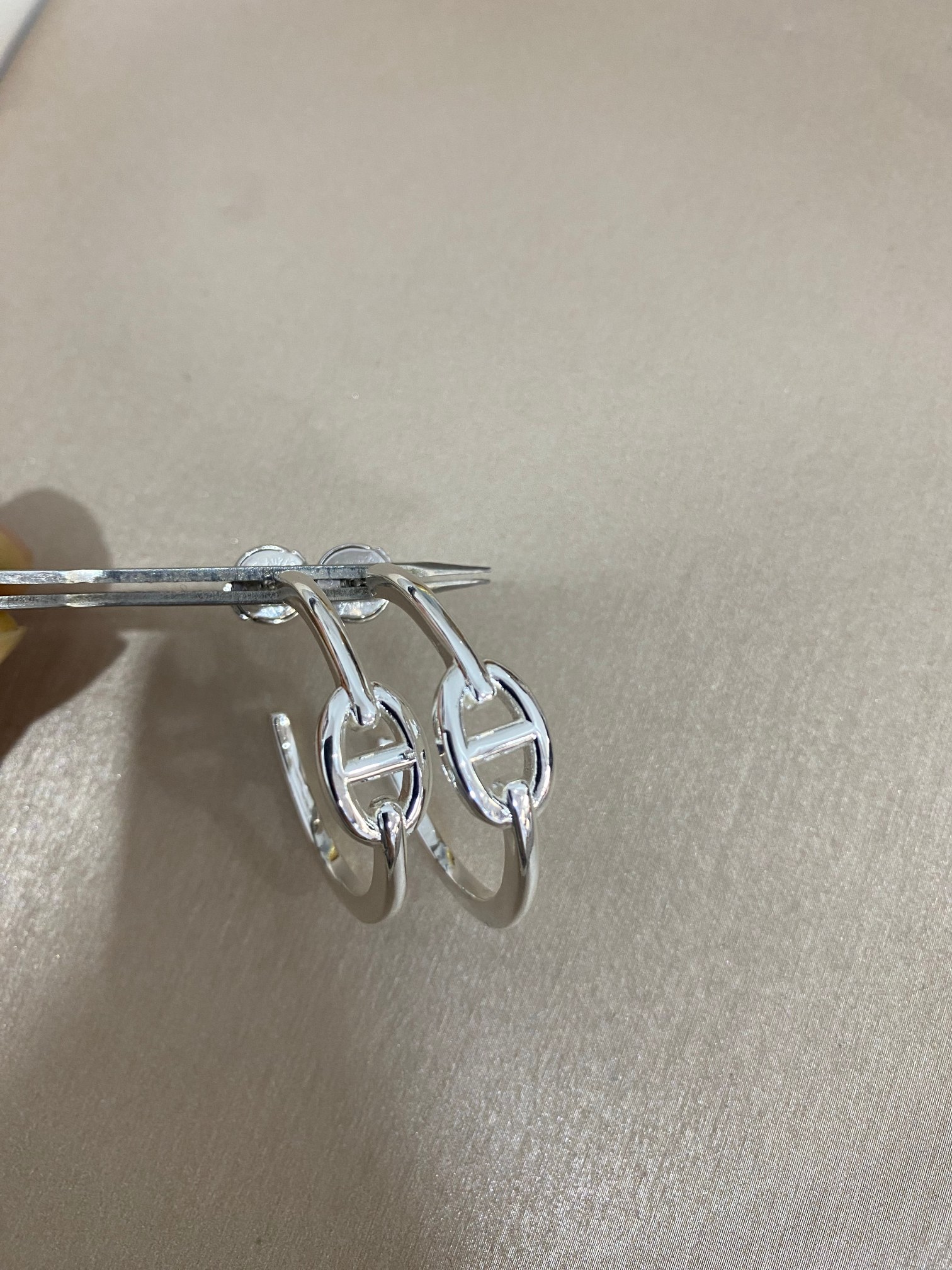 Hermès 爱马仕猪鼻子耳环三色