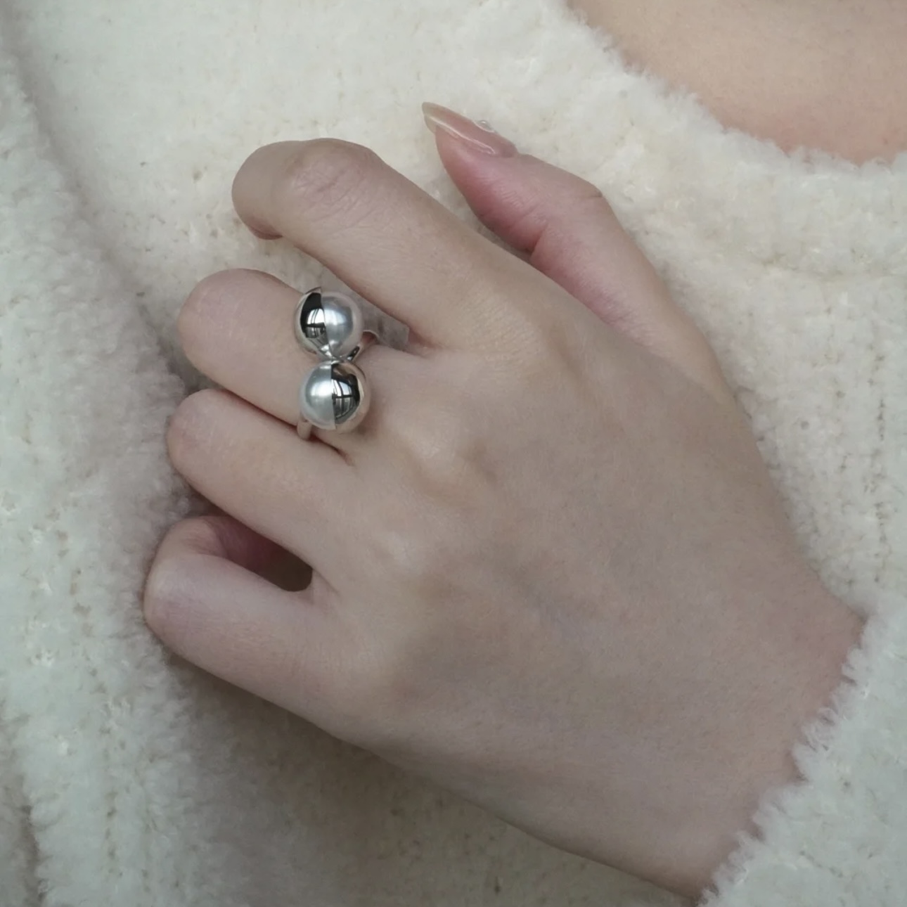 
A6154 👑 火爆 mikimoto  双珍珠 开口戒指 超级受欢迎的热门百搭款 国外时尚博主人明星
