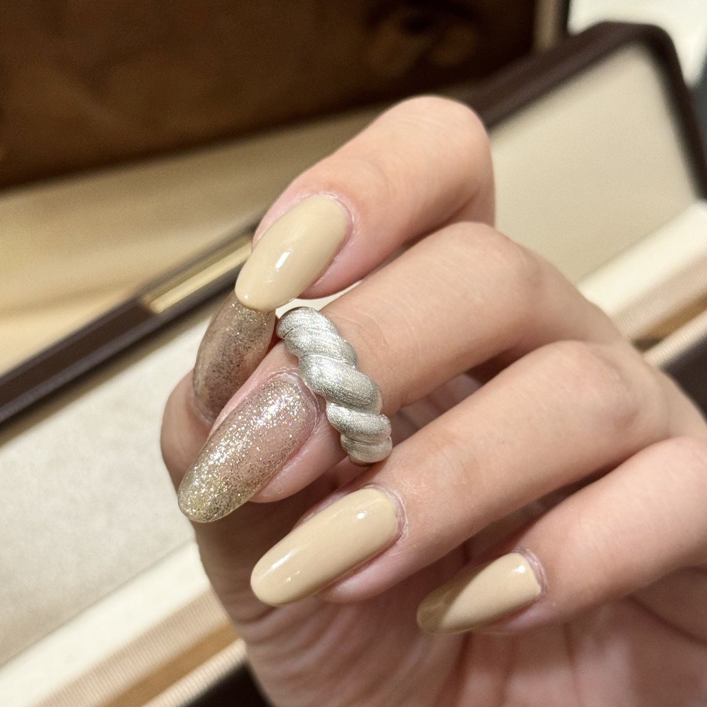  
A6461   👄独立设计师 中古系列 麻花 纽纹拉丝 戒指 老师傅手工拉丝 非常考验师傅的耐心跟技