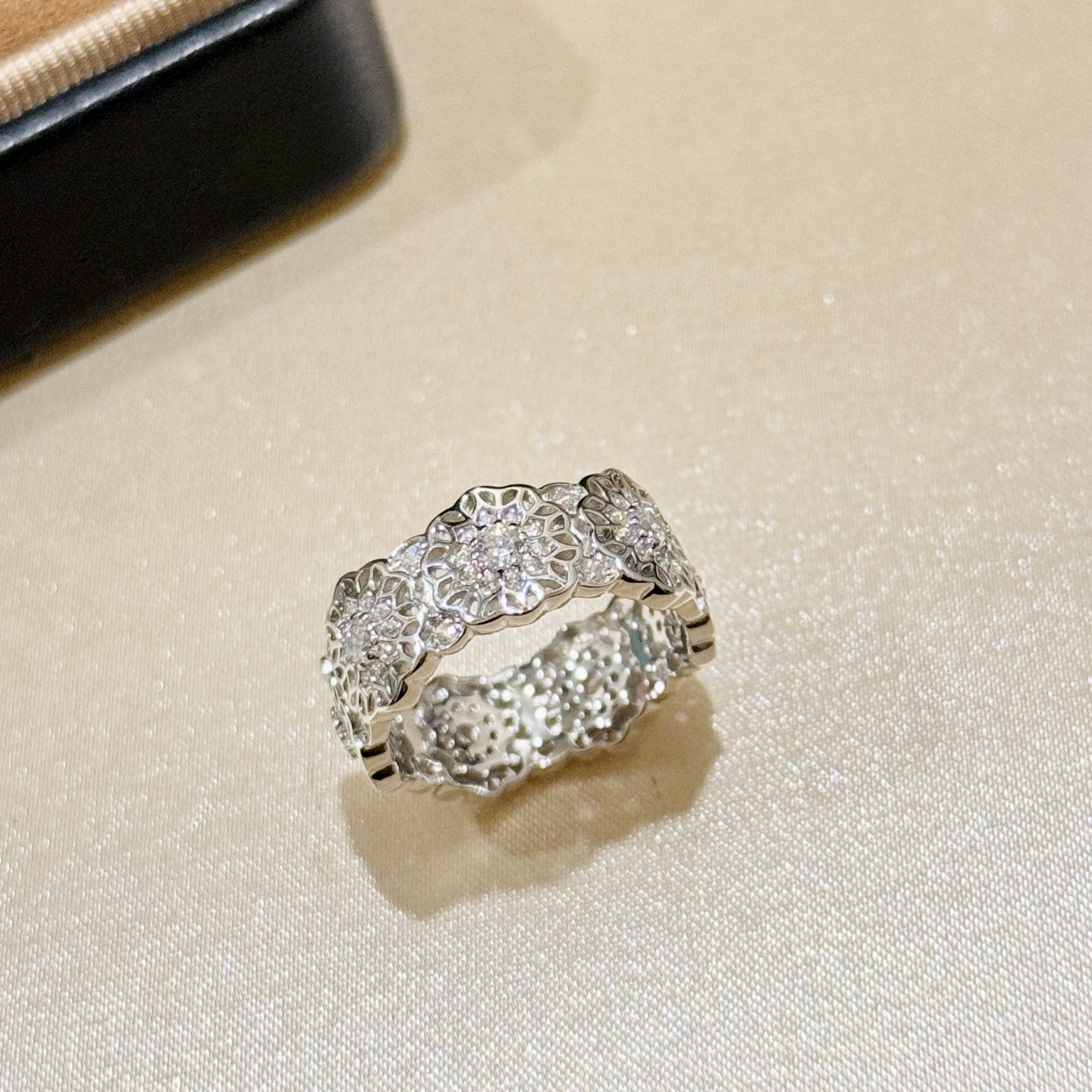  
A6443 👄独立设计师 中古系列 意大利宫廷风 钩花 蕾丝 镂空 戒指 晚宴酒会必备单品 日常百搭