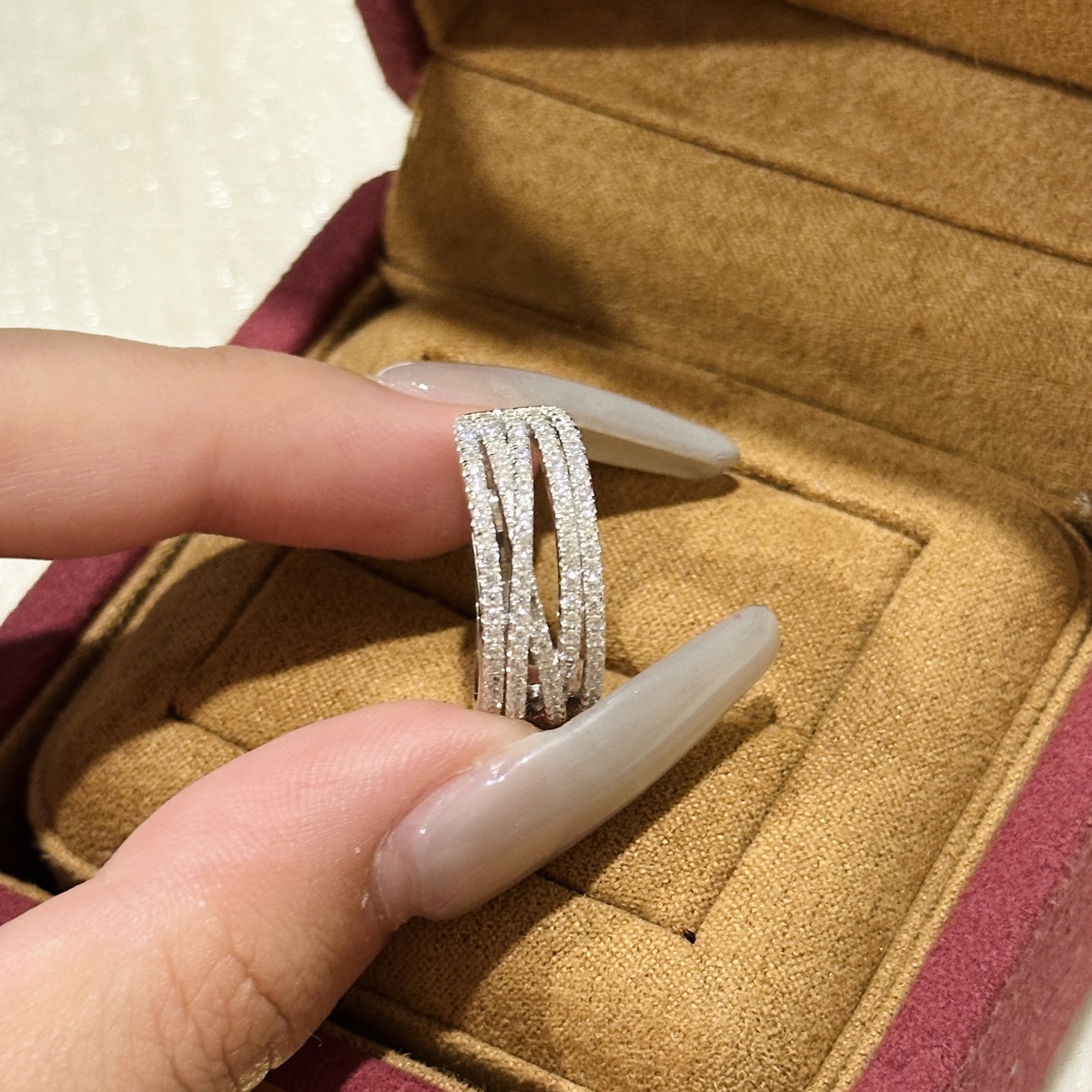
A6560  👄APM 🆕款 五排钻 满钻 戒指 简约大气百搭 不褪色不过敏 S925纯银材质电镀厚金