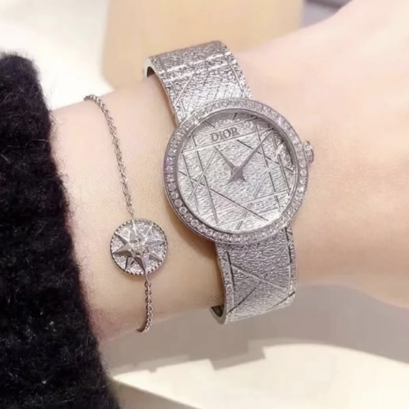 
A6130 👑D家  双面 满钻款 罗盘 手链 复刻 奢侈 💎 高端925纯银微镶💥💥女神必备👸👸现货