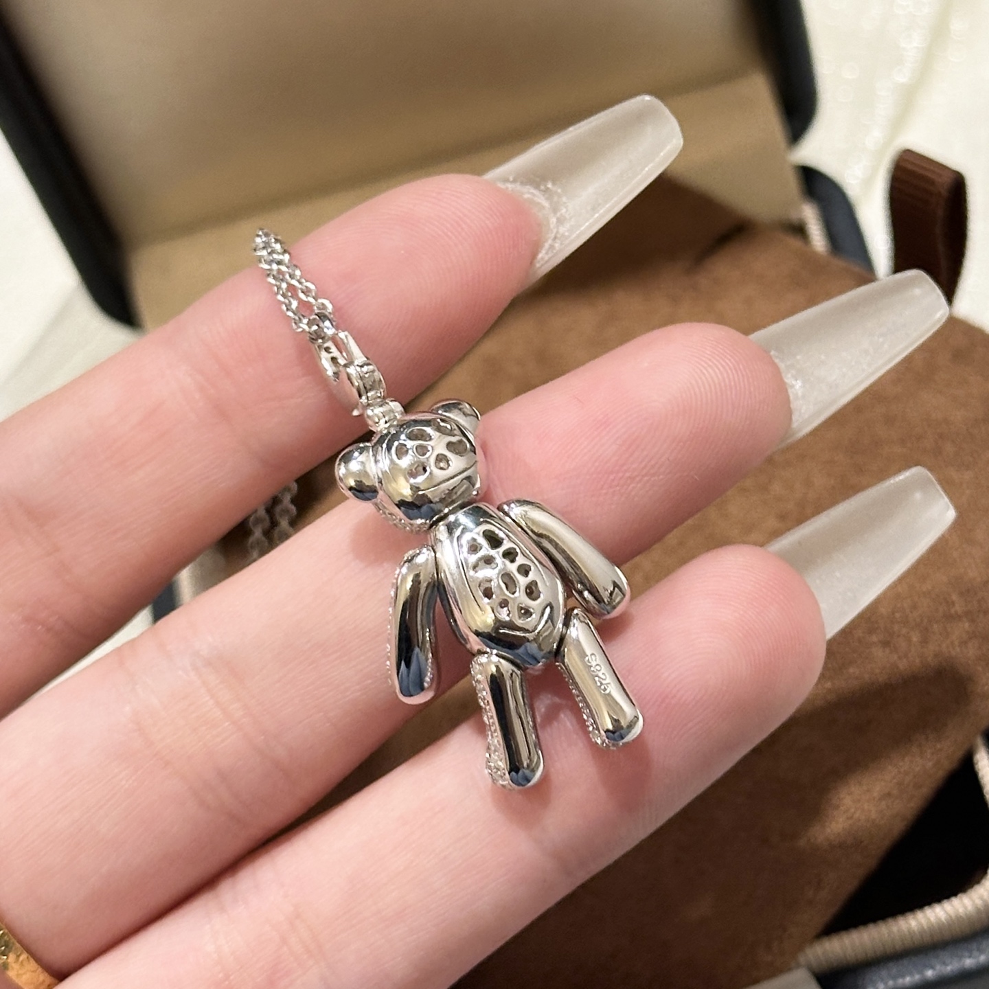 
A6670 👑质感爆棚的 摩洛哥 大牌 经典 时尚 小熊 满钻 灵动 项链 高品质 原单 925纯银镶