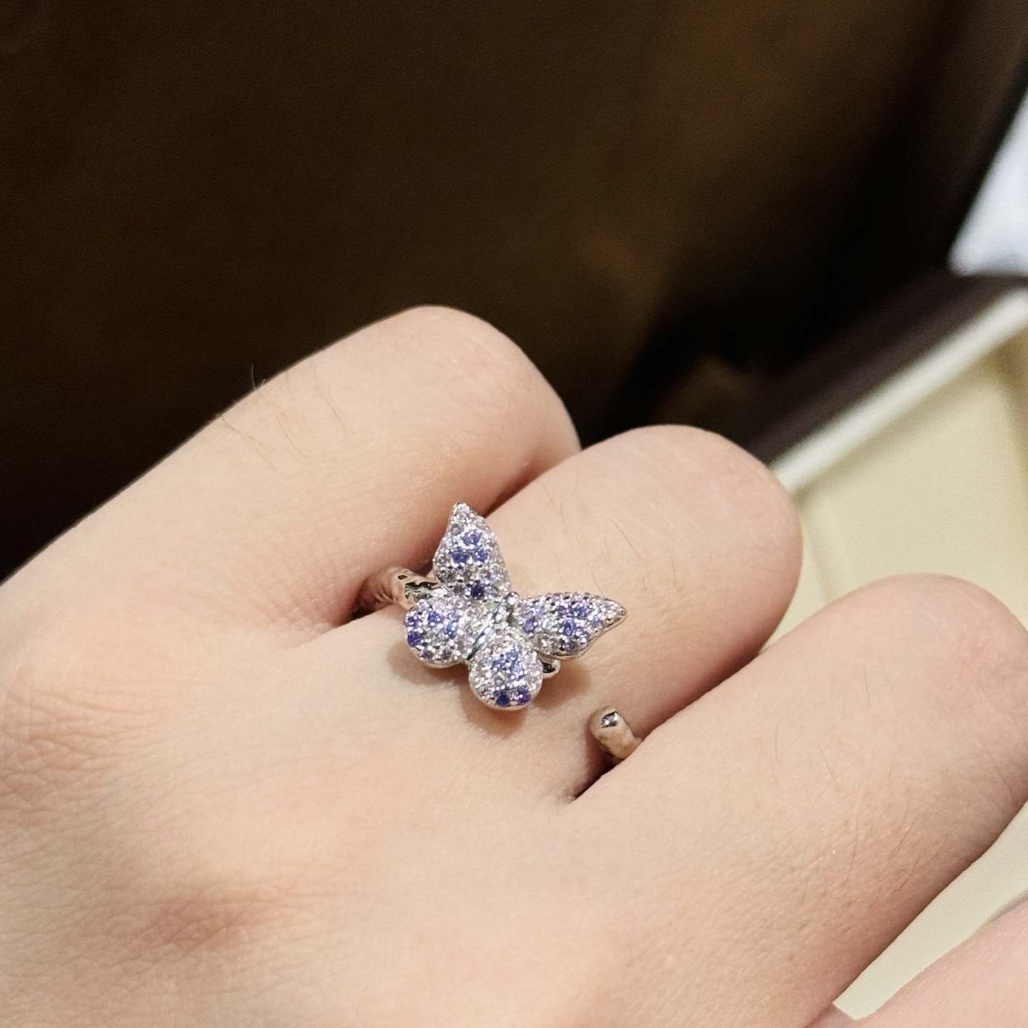 
A6652 👑 大牌新款 满钻 蝴蝶 幻彩蝴蝶 开口戒指  领略绝美风采 ✨✨ 高端定制原版通体925
