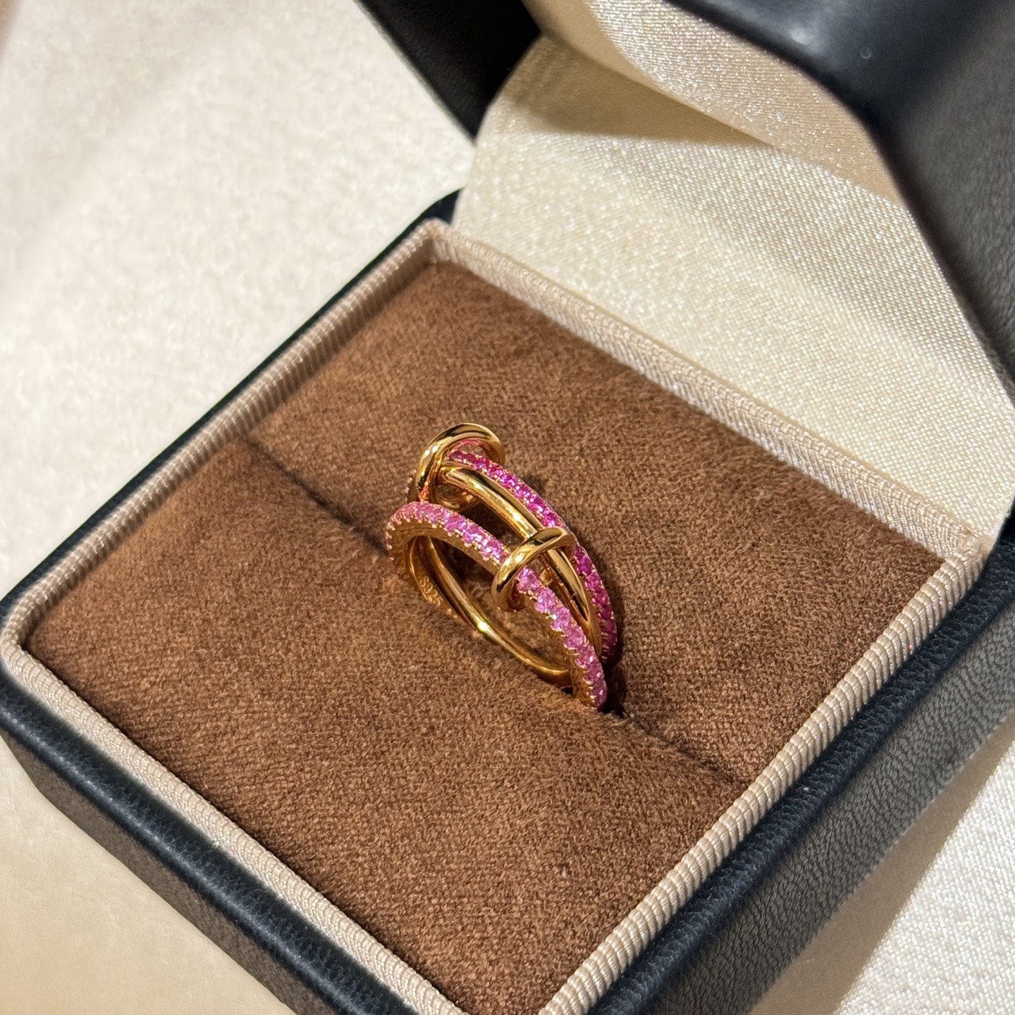 A6672   👑🆕 An independent designer's three ring rose red diamond ring, D - Jewelry 9