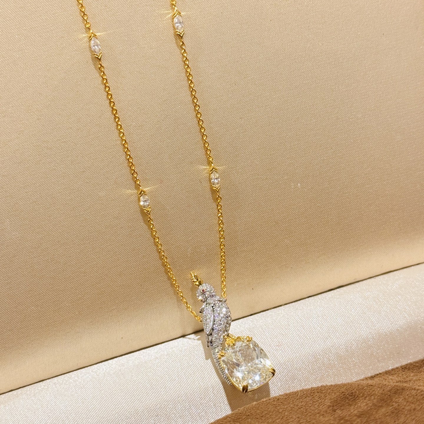 A6709 👑 T家 高端定制 高奢款 新款 十克拉 方钻 鹦鹉🦜 项链 新品出不停～ 通体925纯银镶