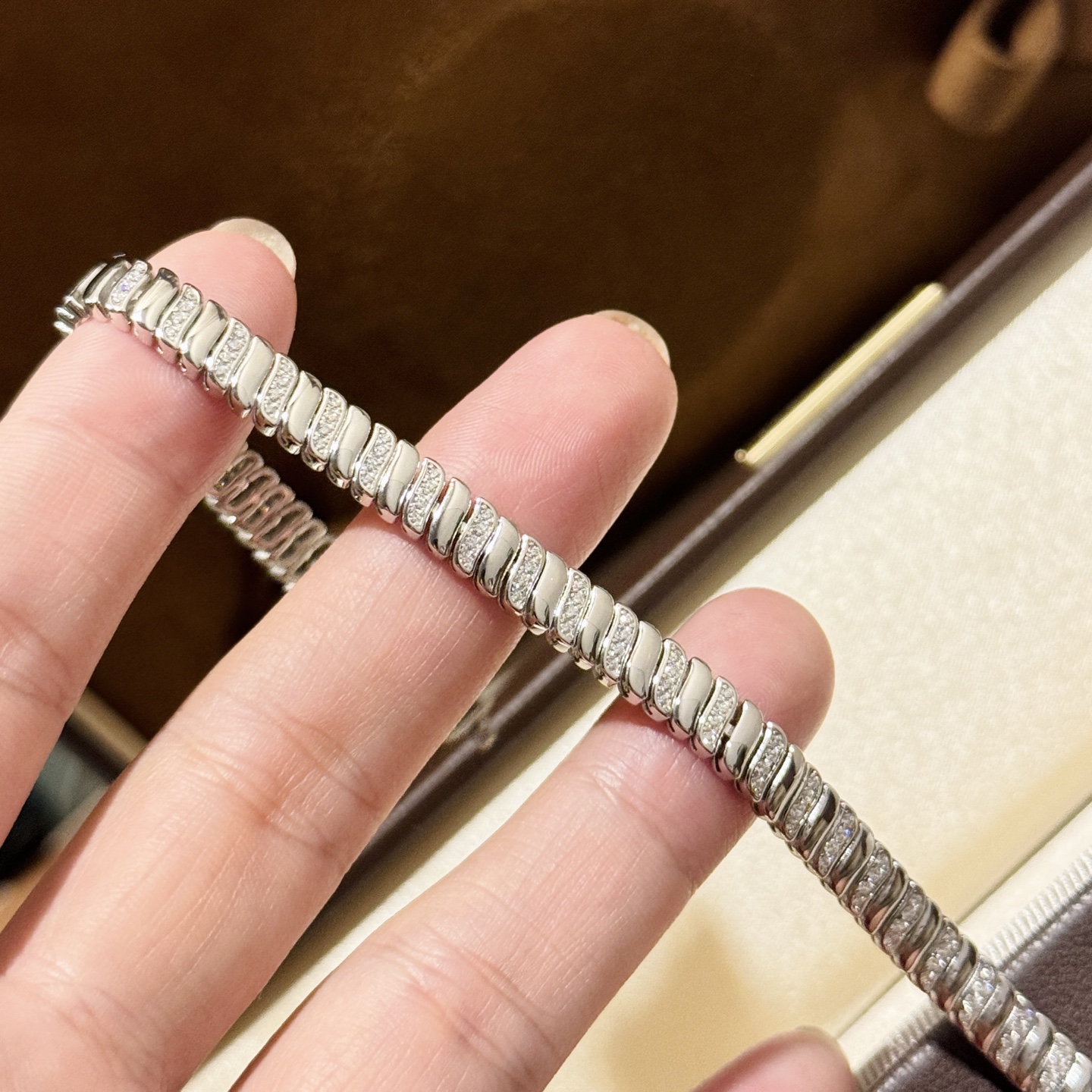 Chanel Haute Joaillerie Fine Jewelry Earrings Necklace Ring Ref 4