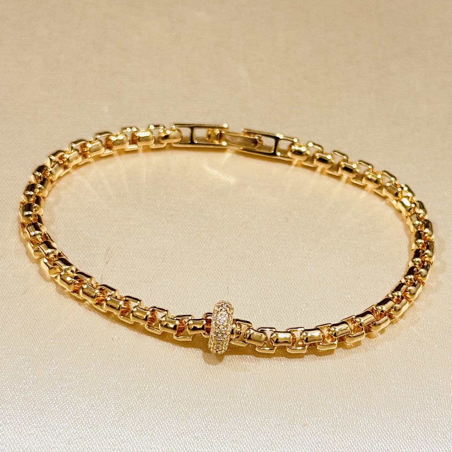 Givenchy Haute Couture Haute Couture Fine Jewelry Necklace Bracelet Ring 3