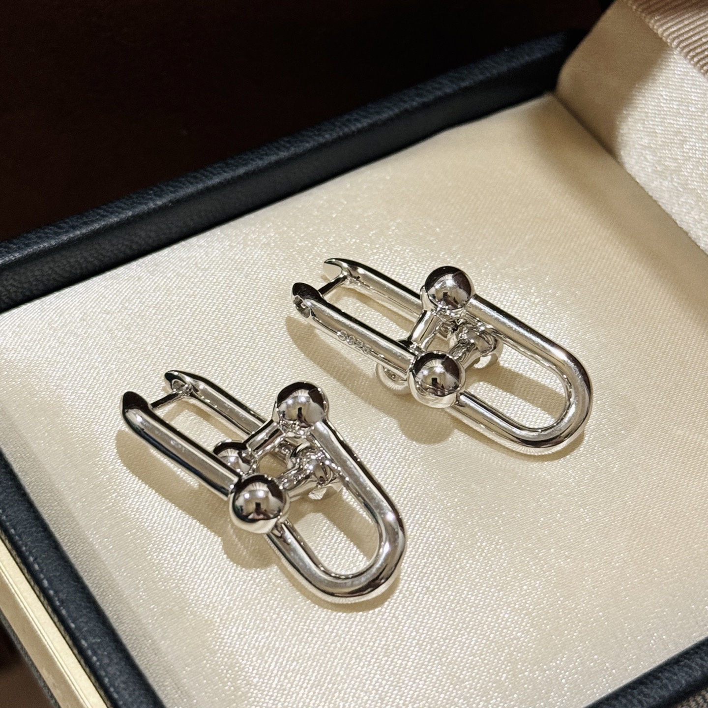 Hermès T家 款 关节系列 双环 光面耳钉