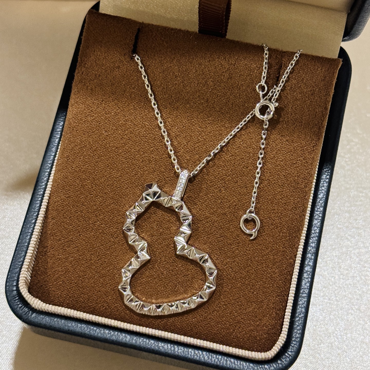 Qeelin Wulu necklace Sterling silver with clear diamond accent on pendant bail 45cm with 5cm extender