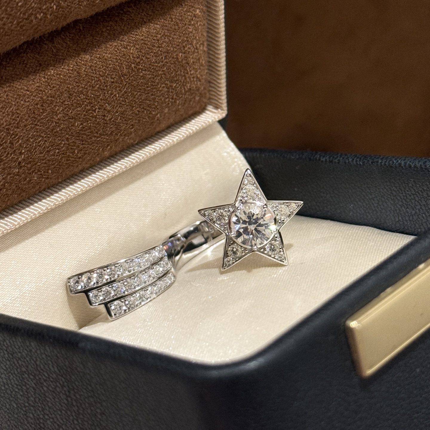 Chanel Haute Joaillerie Fine Jewelry Earrings Necklace Ring Ref 5