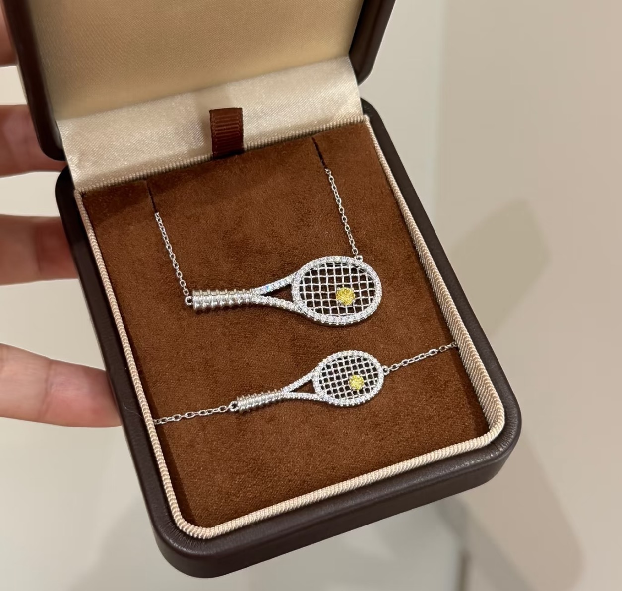 Hermès A7126 独立设计师款 火爆中古风 黄钻 网球拍 镂空手链 项链 个性十足 运动达人 款 高端定制925纯银微镶 工艺 18K镀金 达人 一族 单品 上身超 电镀厚积 铂金色 纯银手链