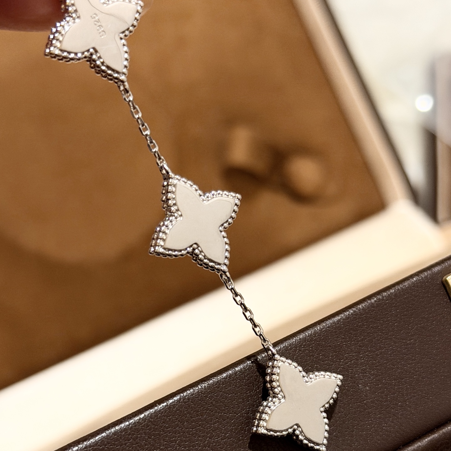 Hermès 新款 布契风 镂空 五花 四叶草