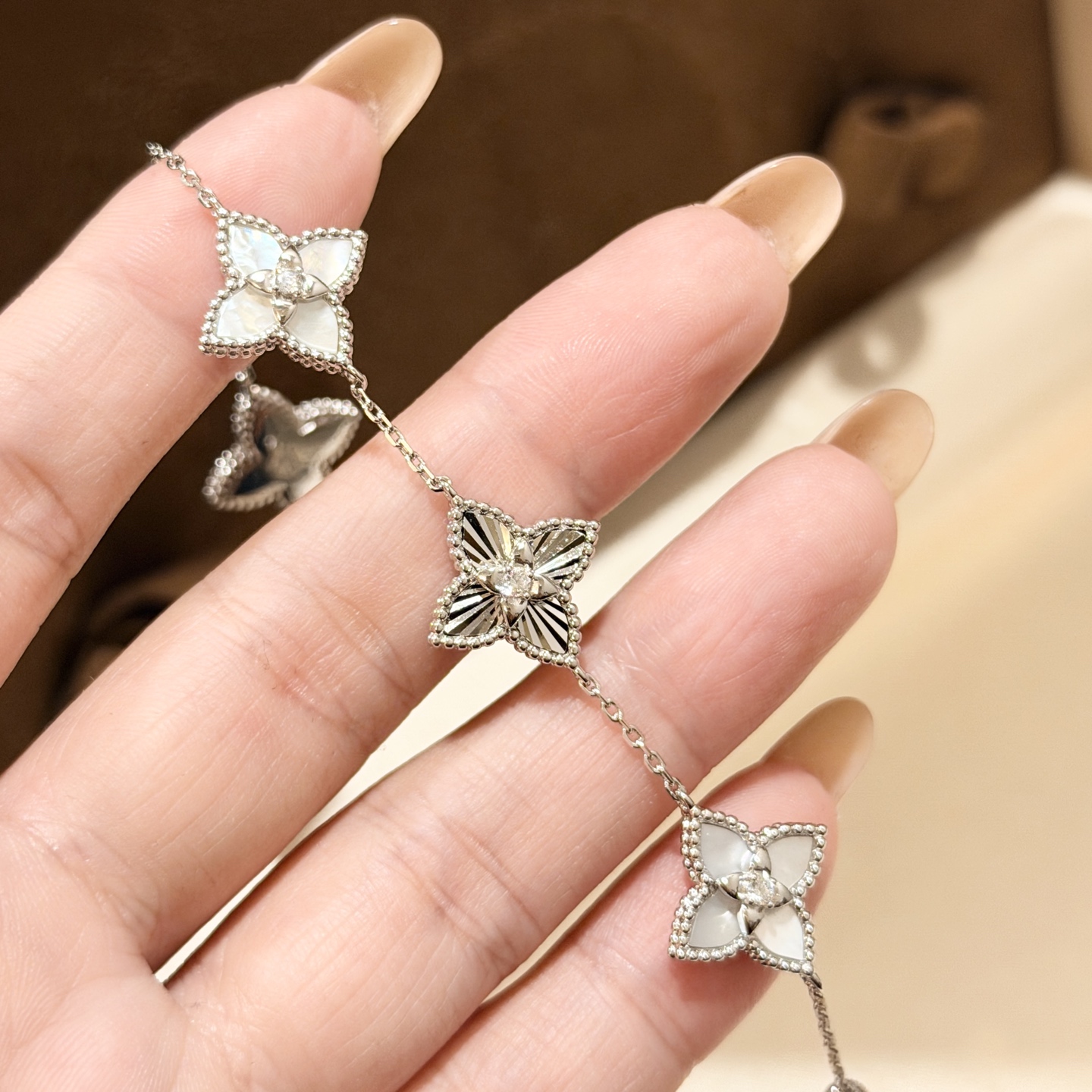 Hermès 新款 布契风 镂空 五花 四叶草