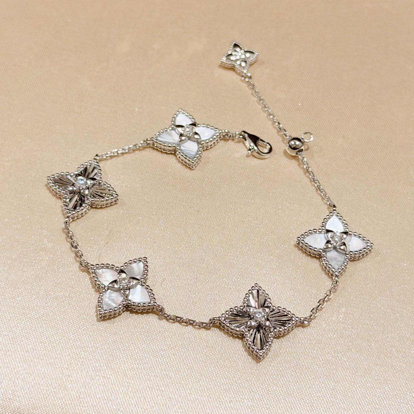 Hermès 新款 布契风 镂空 五花 四叶草