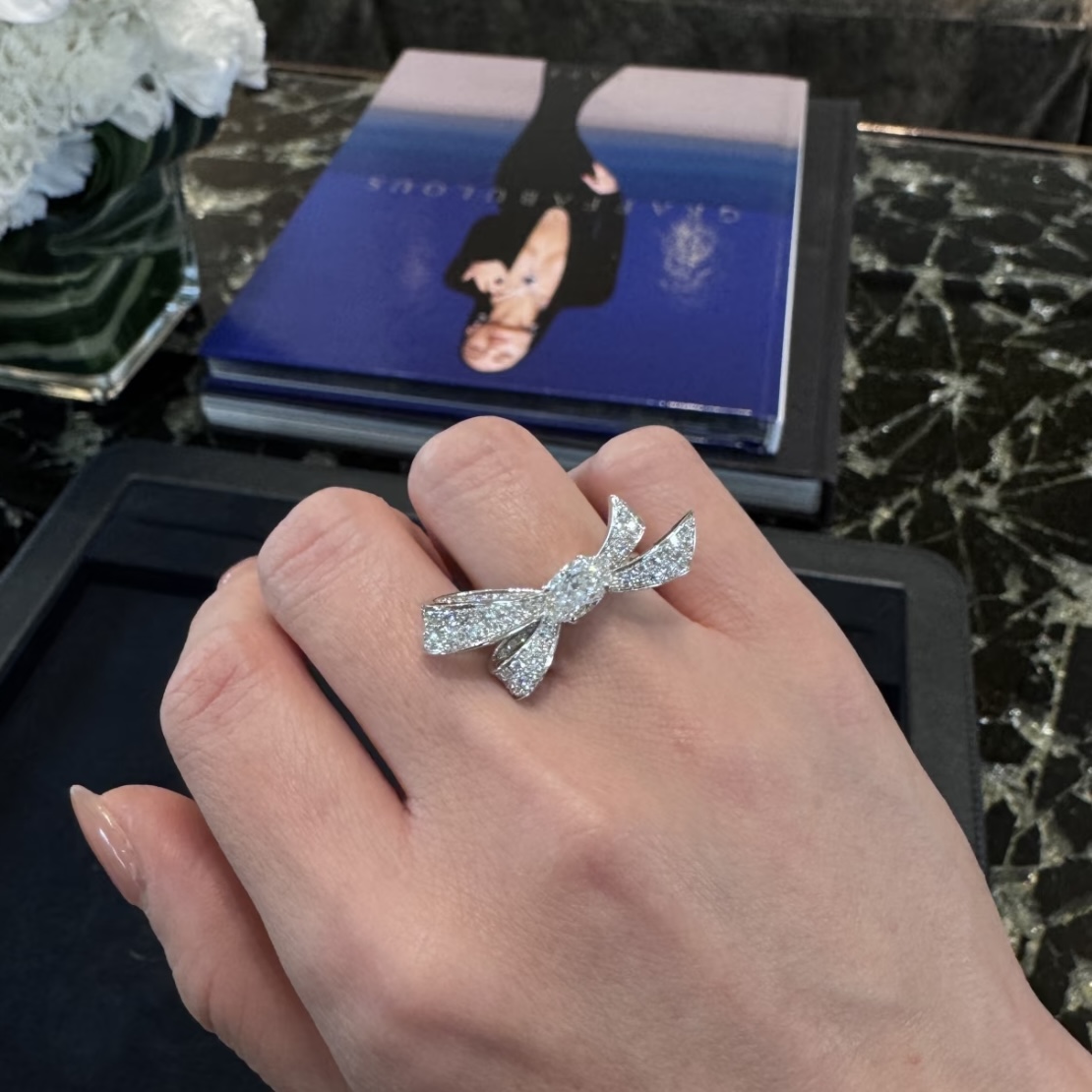 A7134   👑 Brand new high-end jewelry bow pigeon egg oval diamond ring - Jewelry 7