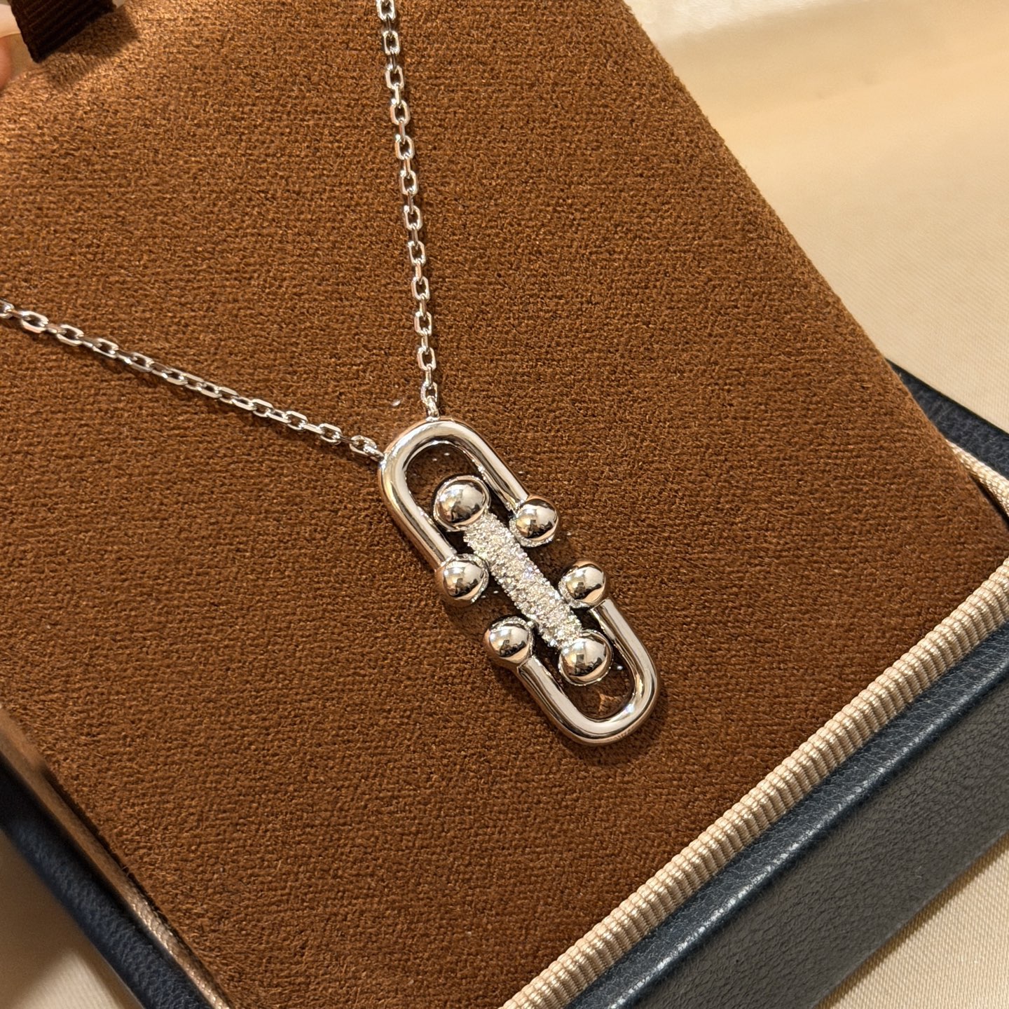 Van Cleef & Arpels Haute Couture Haute Couture Fine Jewelry Necklace