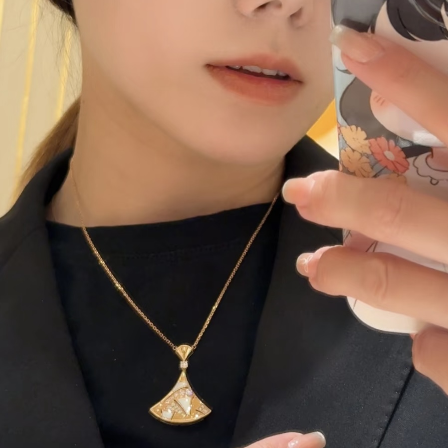 Bottega Veneta Haute Joaillerie Fine Jewelry Earrings Necklace Ring 3