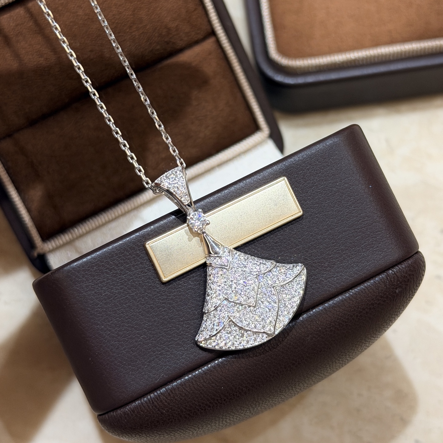 Bottega Veneta Haute Joaillerie Fine Jewelry Earrings Necklace Ring Ref 6