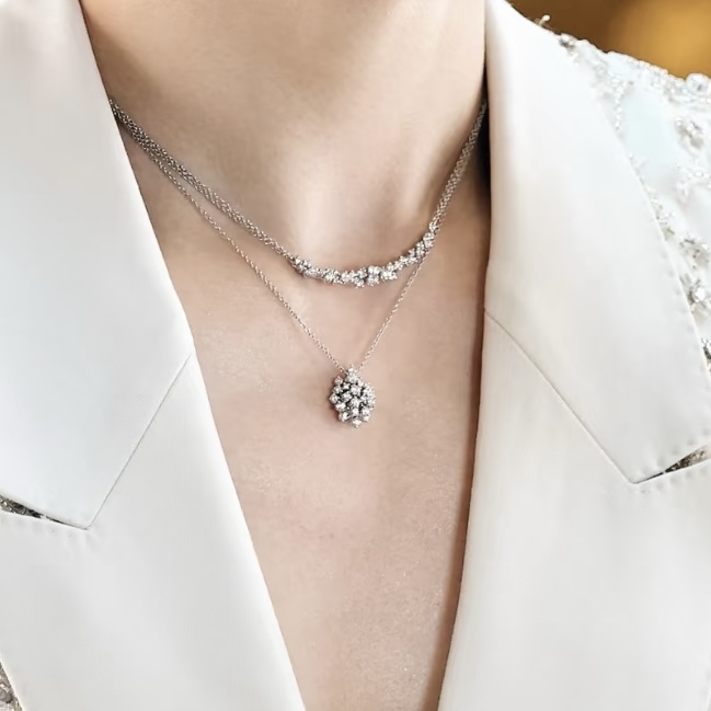 Chanel Haute Joaillerie Fine Jewelry Earrings Necklace Ring Ref.3AE96994 6