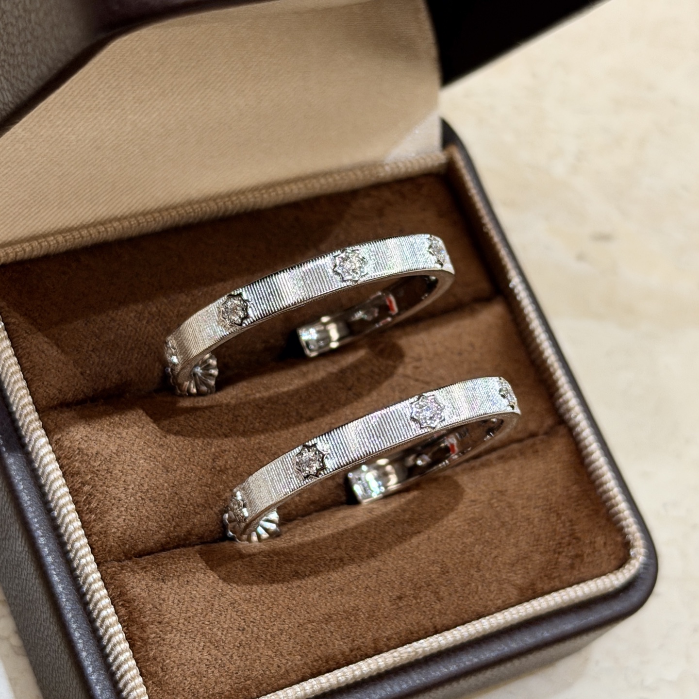 Hermès A7353 独立设计师款 火爆 圈 八芒星 拉丝 耳拍 高端定制手工拉丝抛光 S925纯银微镶 工艺 18K镀金 达人 一族 单品 上手 超 铂金 纯银耳钉
