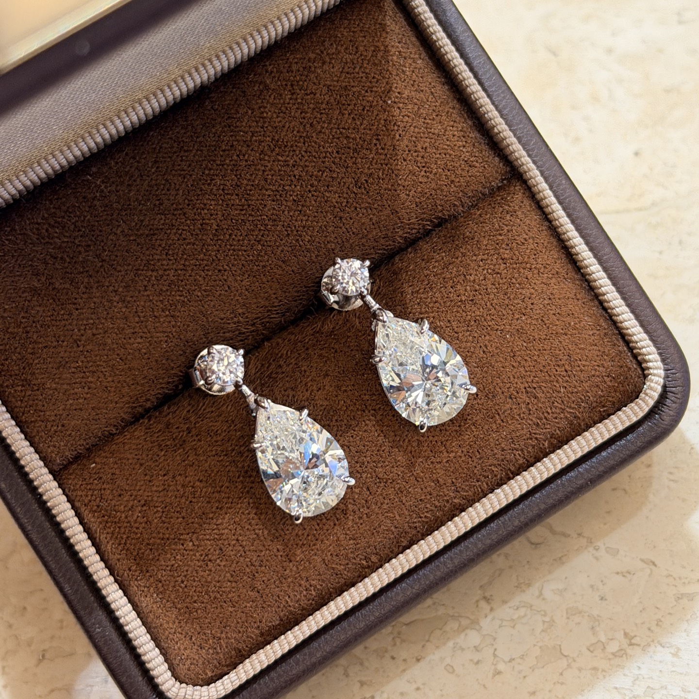 A7377 👑Clásico de marca de lujo Pendientes de gota de agua Una lágrima Pendientes💓💓 Estos pendientes que usó Qin Lan…