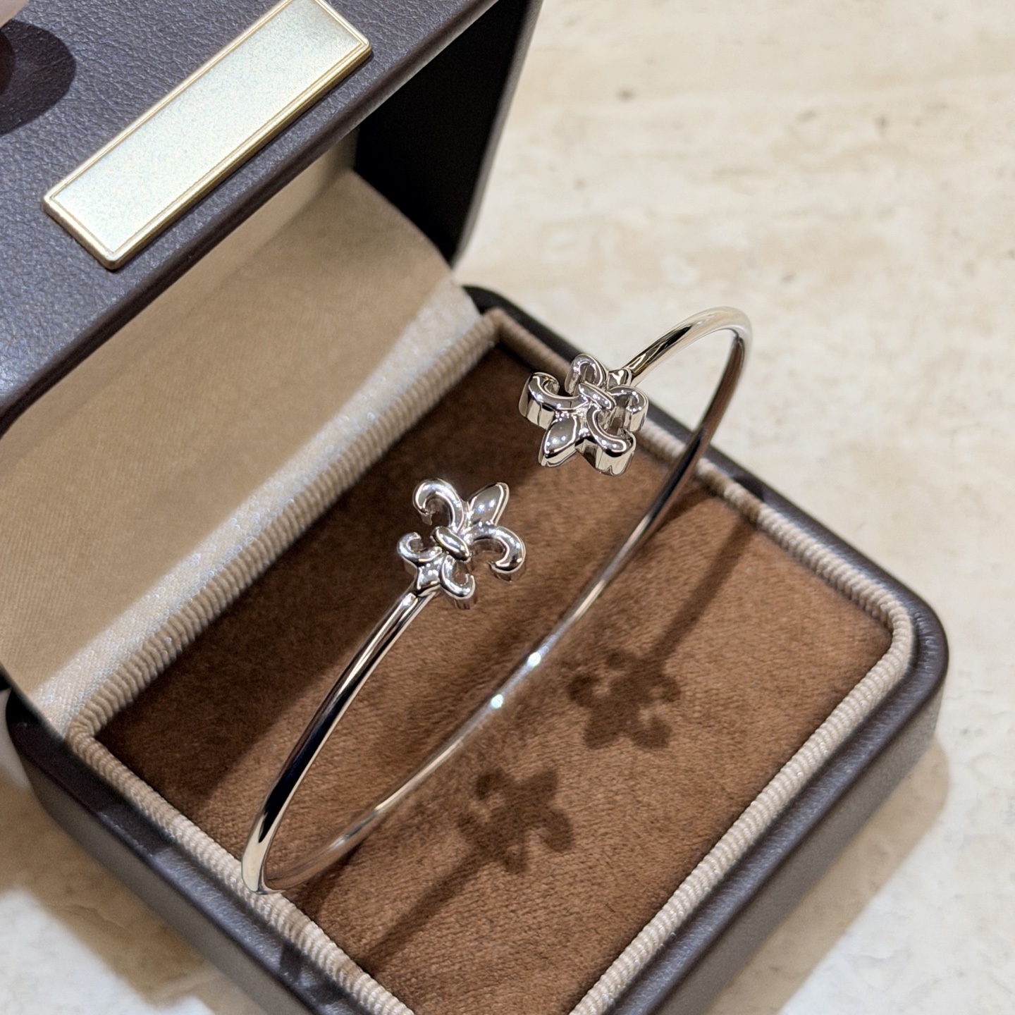 Chrome Hearts A7094 火爆 克罗心新款 船锚 权杖 鸢尾 光面手镯 n 是一个体现 潮流 个性 通体精选进口925纯银材质