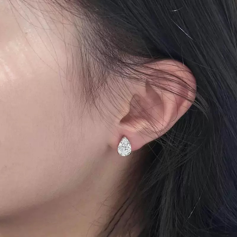 Ralph Lauren A7400 【仿真钻】格拉夫 5克拉 水滴 耳拍 通体925纯银 用钻石的切割工艺来切割人工钻